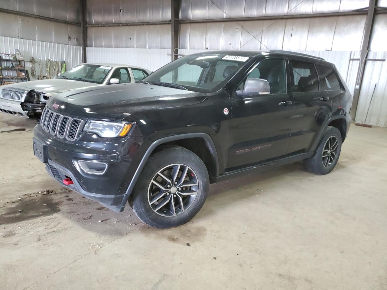 JEEP GRAND CHEROKEE 2017 1c4rjflt8hc642585