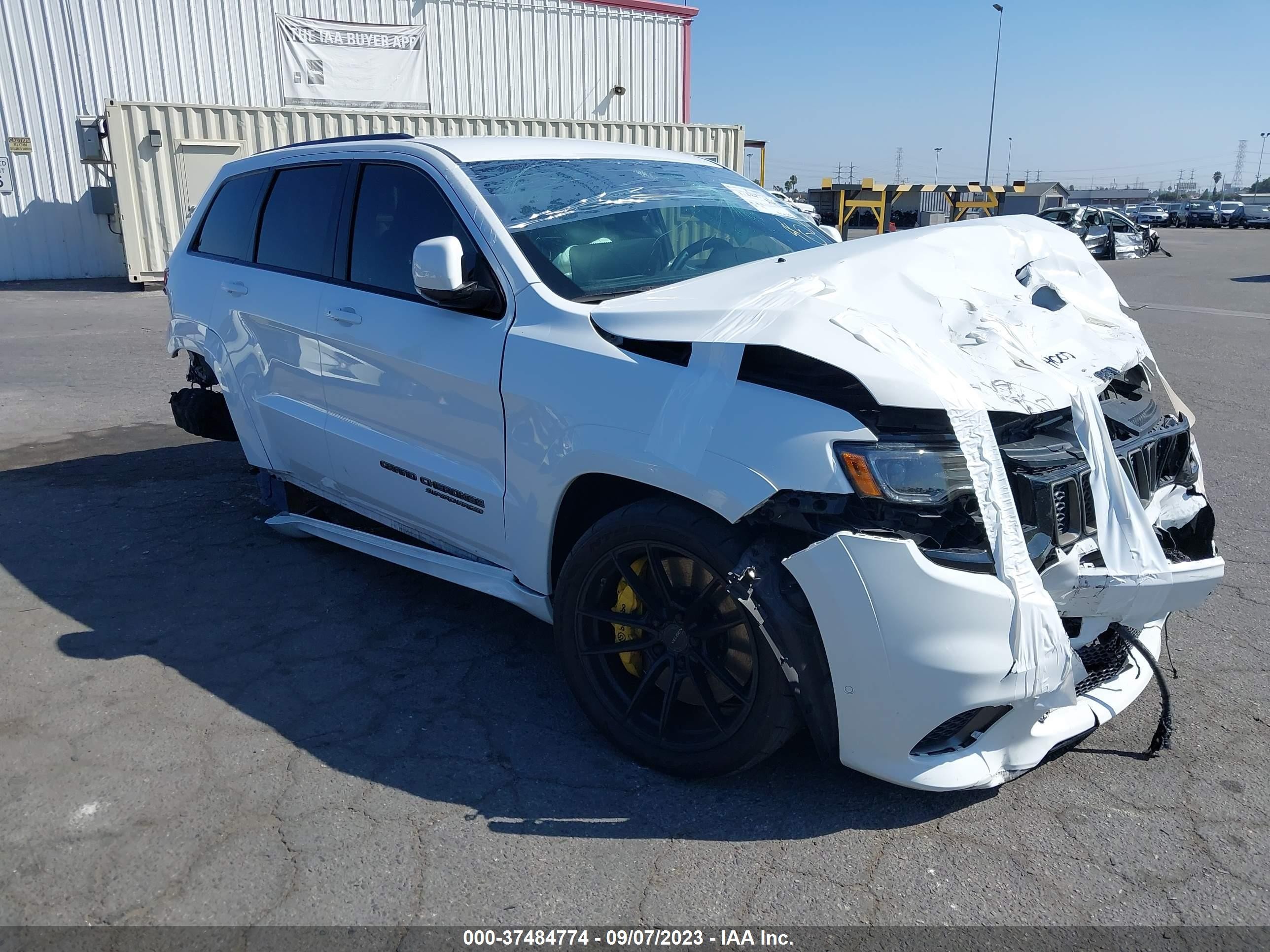 JEEP GRAND CHEROKEE 2018 1c4rjfn98jc325400