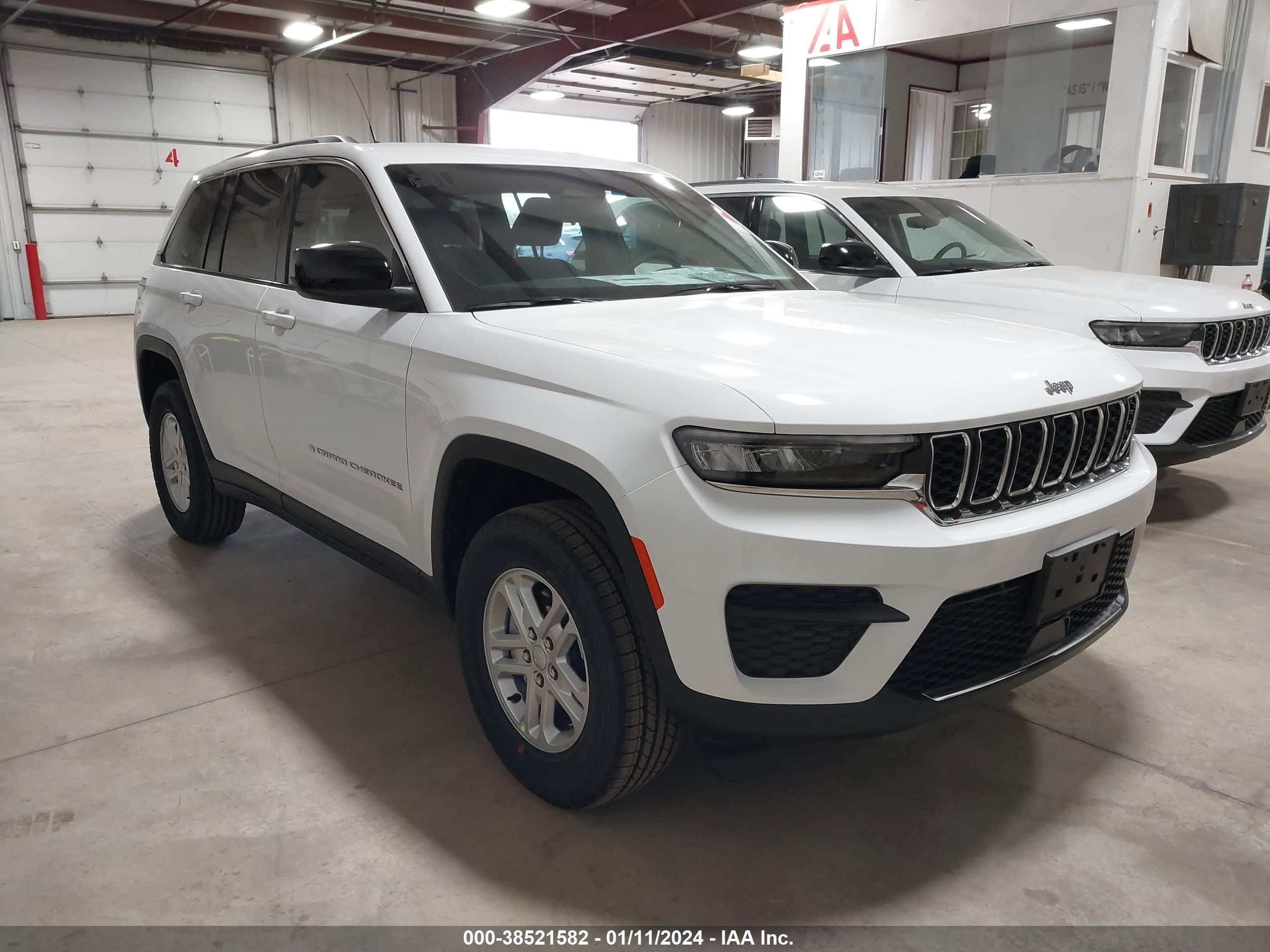 JEEP GRAND CHEROKEE 2024 1c4rjhag9r8958308