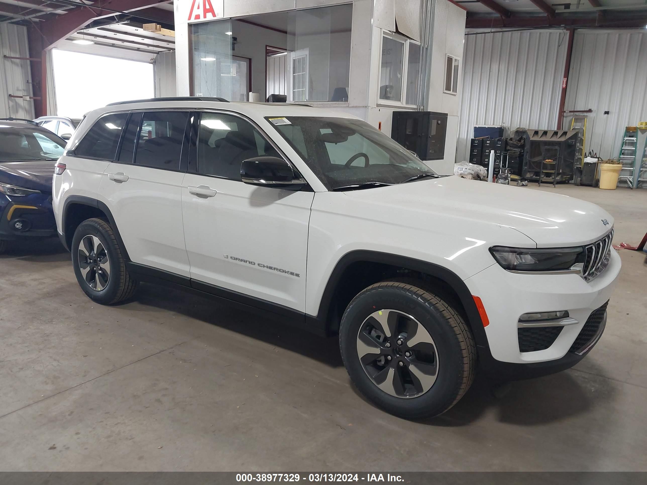 JEEP GRAND CHEROKEE 2024 1c4rjyb63rc148868