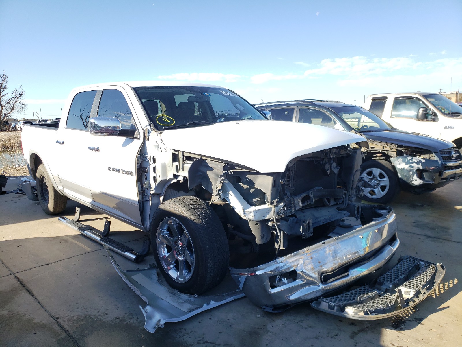 DODGE RAM 1500 L 2012 1c6rd7ntxcs203842