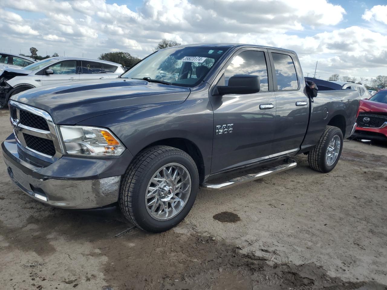 RAM 1500 2017 1c6rr6ggxhs803893