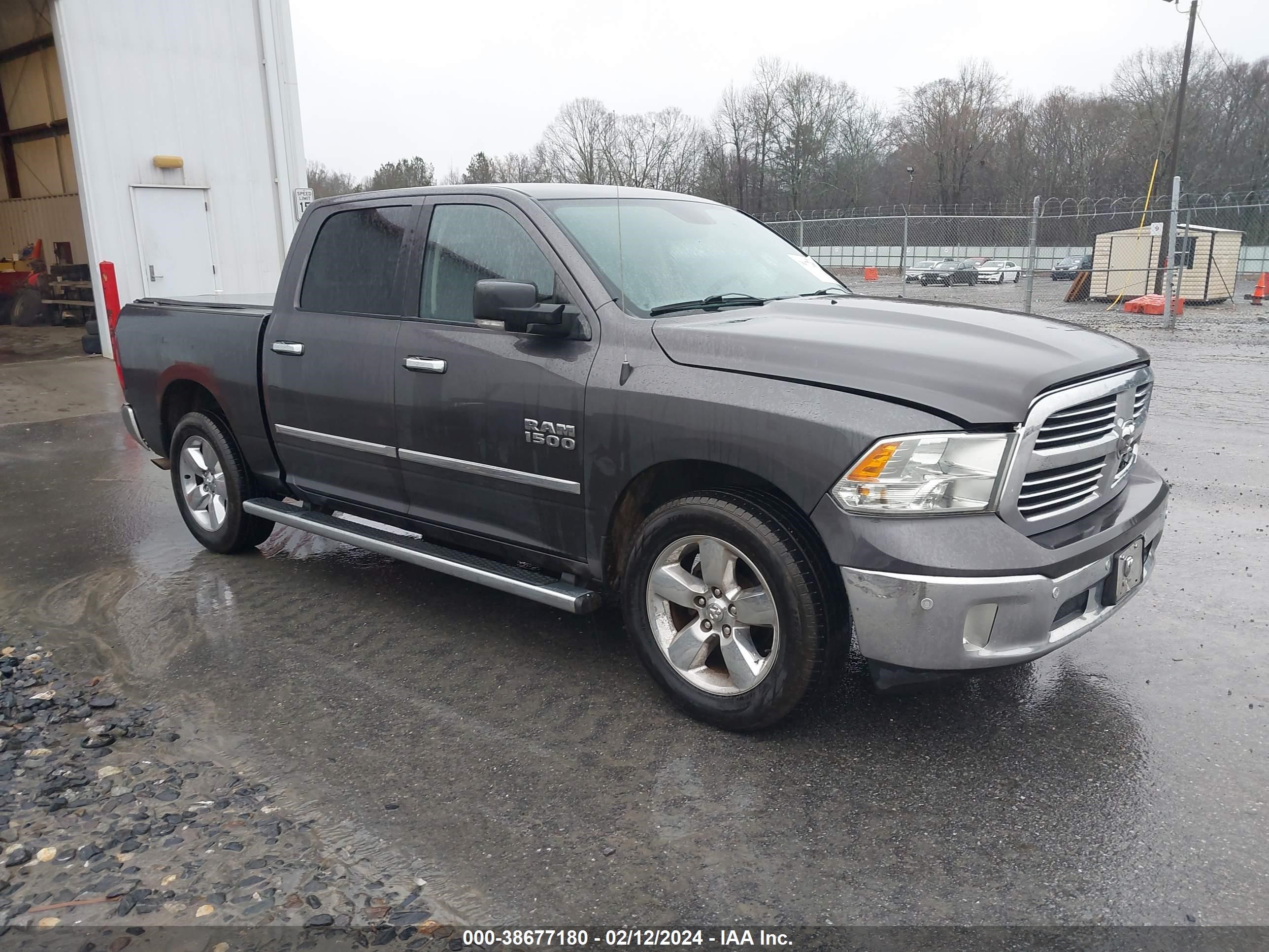 RAM 1500 2015 1c6rr6lg2fs605294