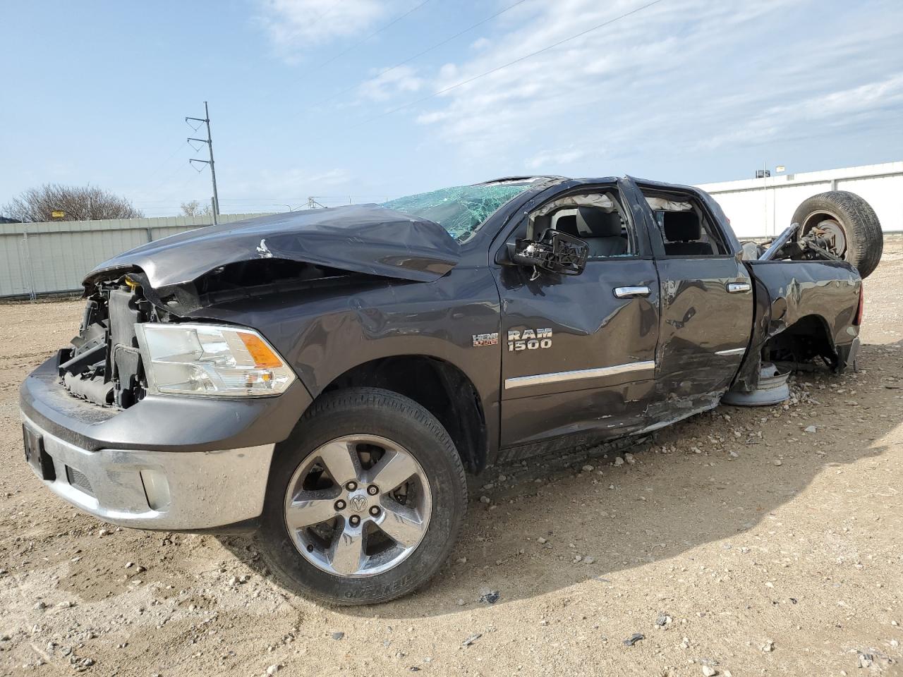 RAM 1500 2015 1c6rr6lt3fs693222