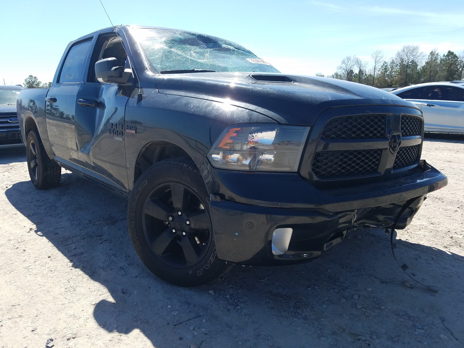 RAM 1500 CLASS 2019 1c6rr6lt3ks528491