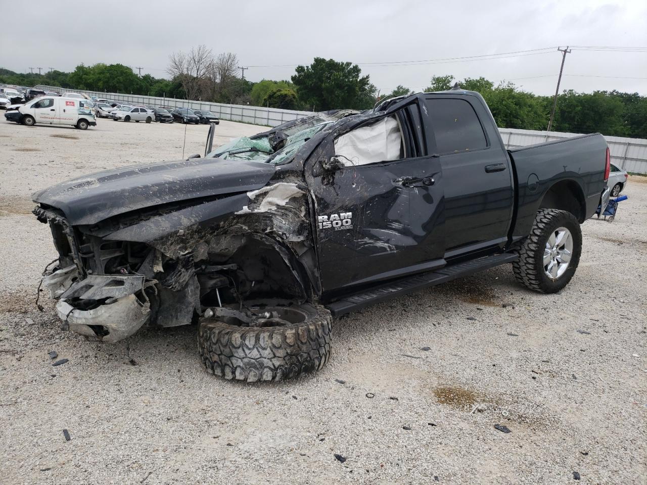 RAM 1500 2019 1c6rr6lt8ks529538