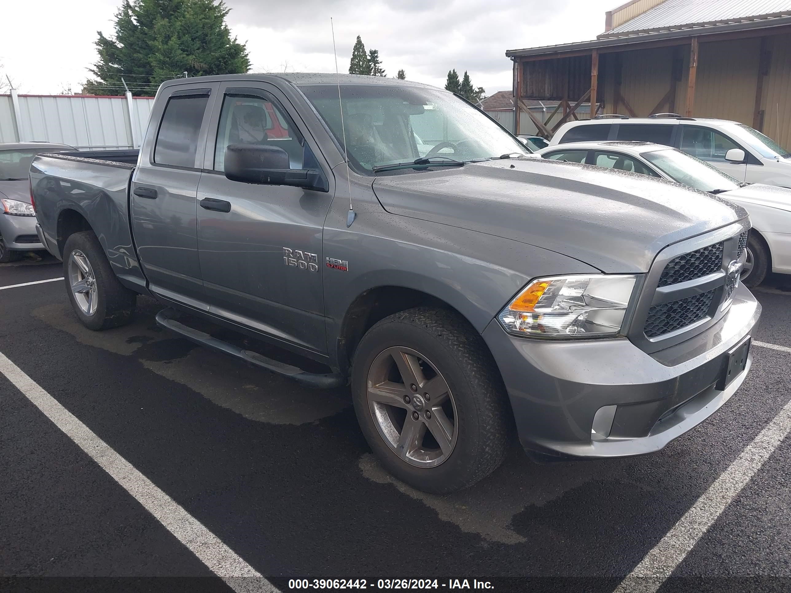 RAM 1500 2013 1c6rr7ft8ds621589