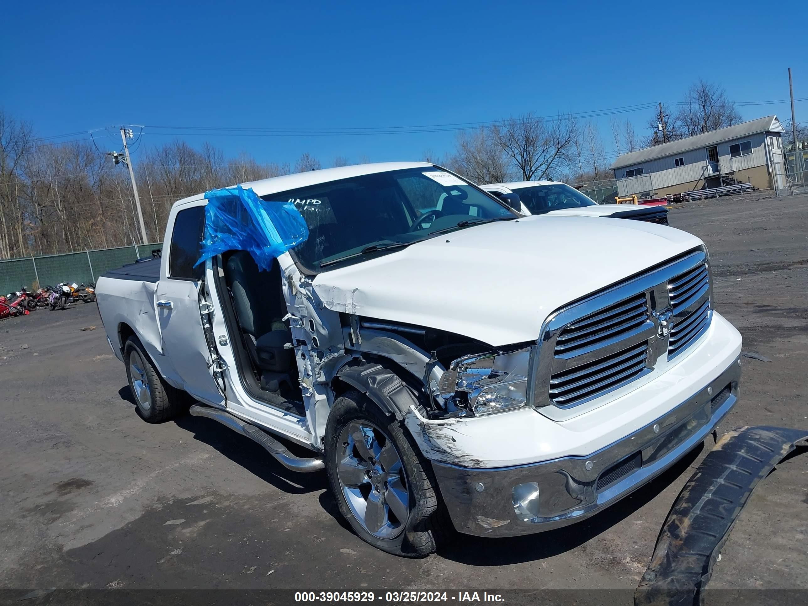 RAM 1500 2018 1c6rr7gt0js118181