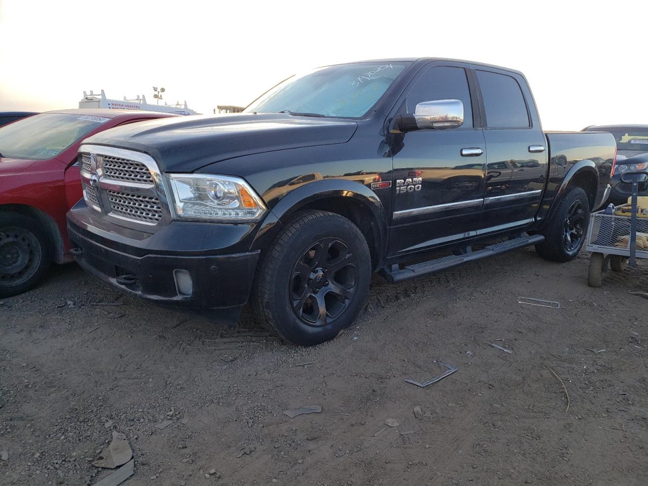 RAM 1500 LARAM 2015 1c6rr7nm8fs699528