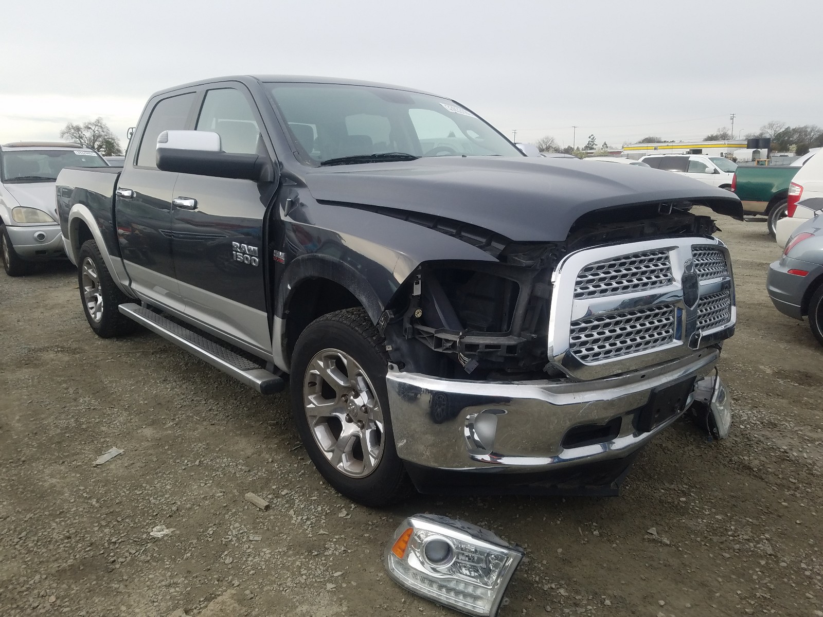 RAM 1500 LARAM 2013 1c6rr7nt4ds721660