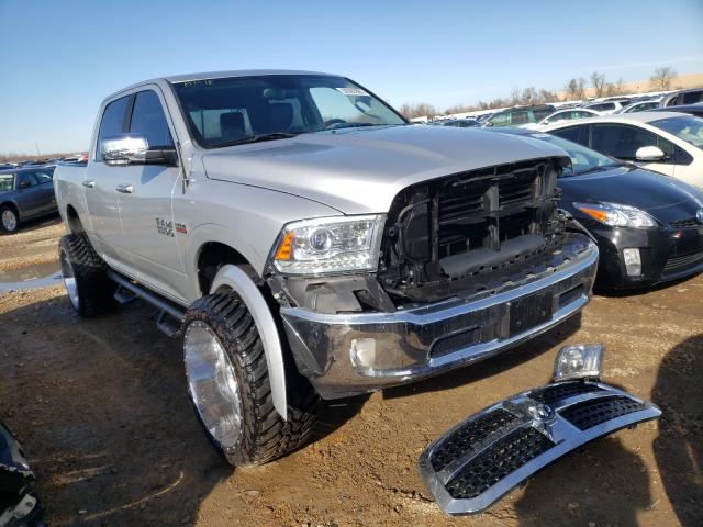 RAM 1500 LARAM 2017 1c6rr7nt6hs567152