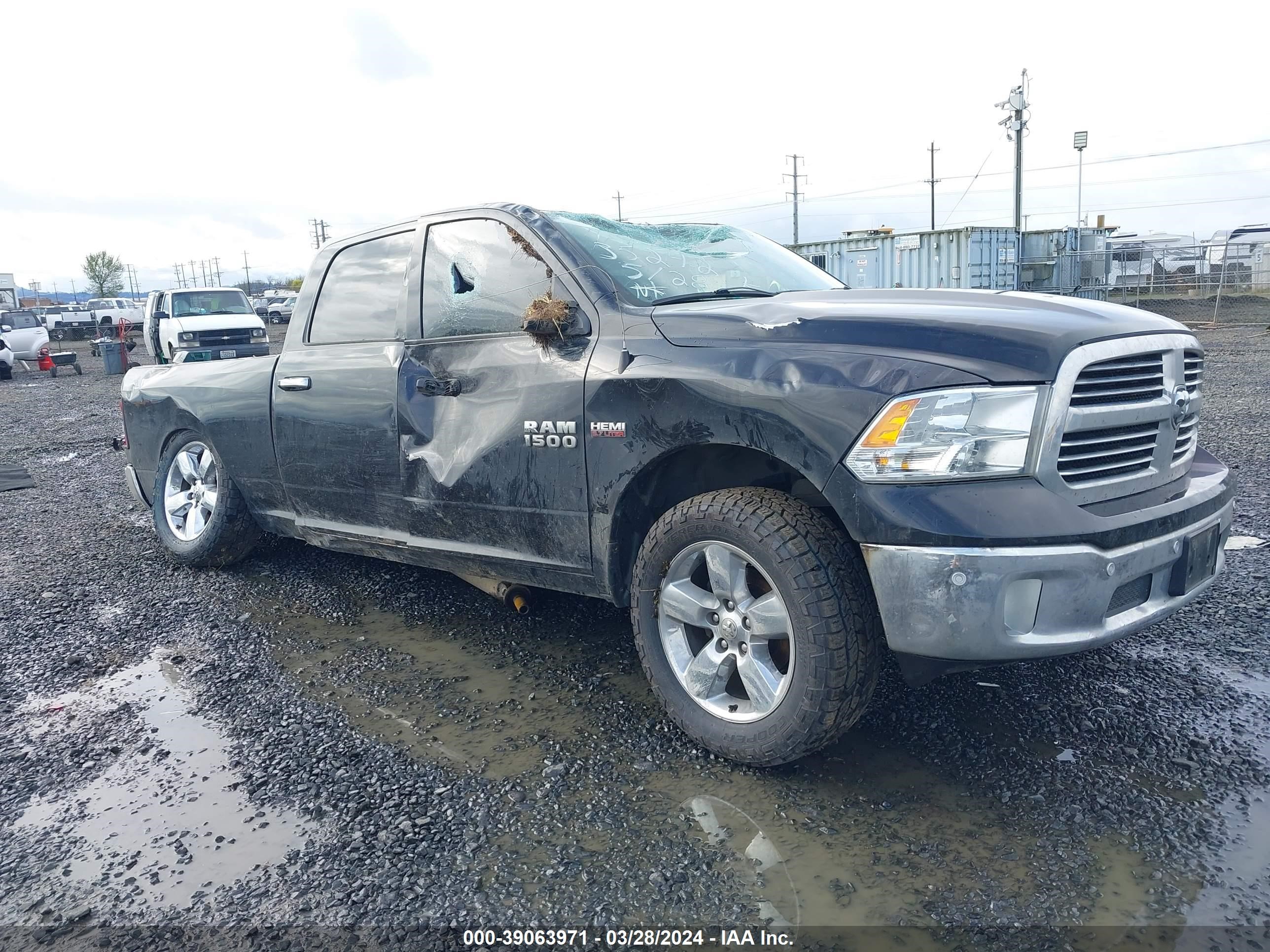 RAM 1500 2018 1c6rr7tt2js168523