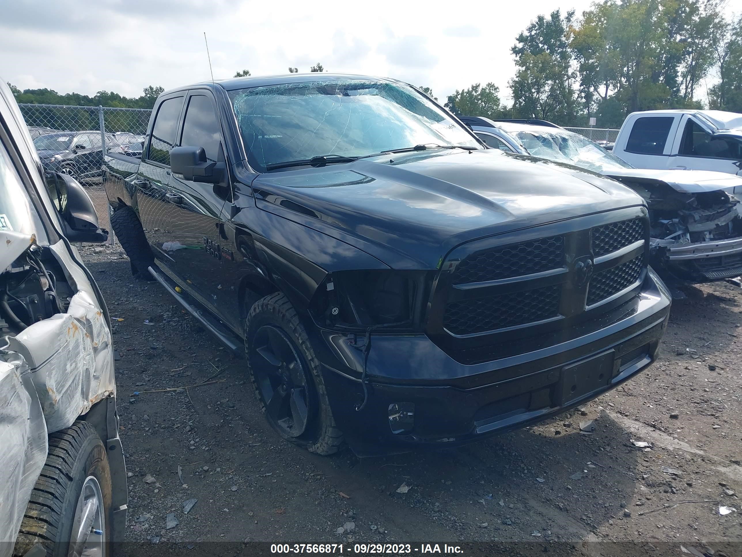 RAM 1500 2018 1c6rr7tt5js297954