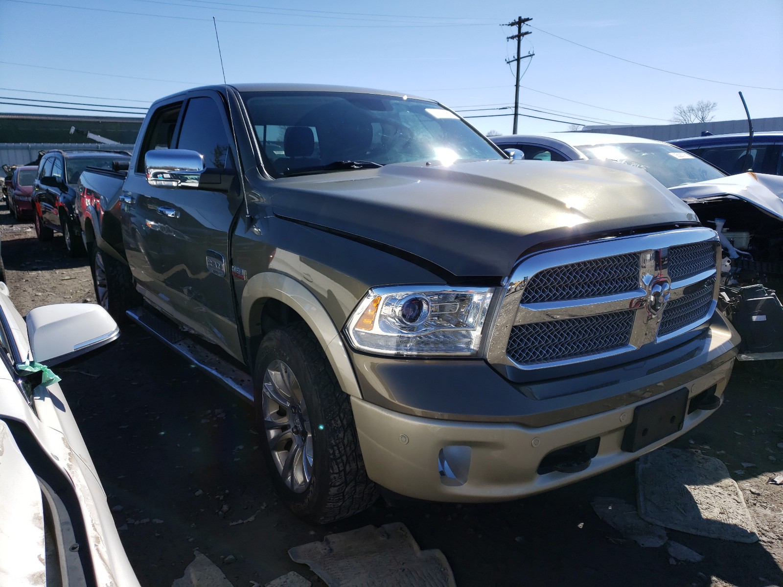 RAM 1500 LONGH 2015 1c6rr7wt7fs673461