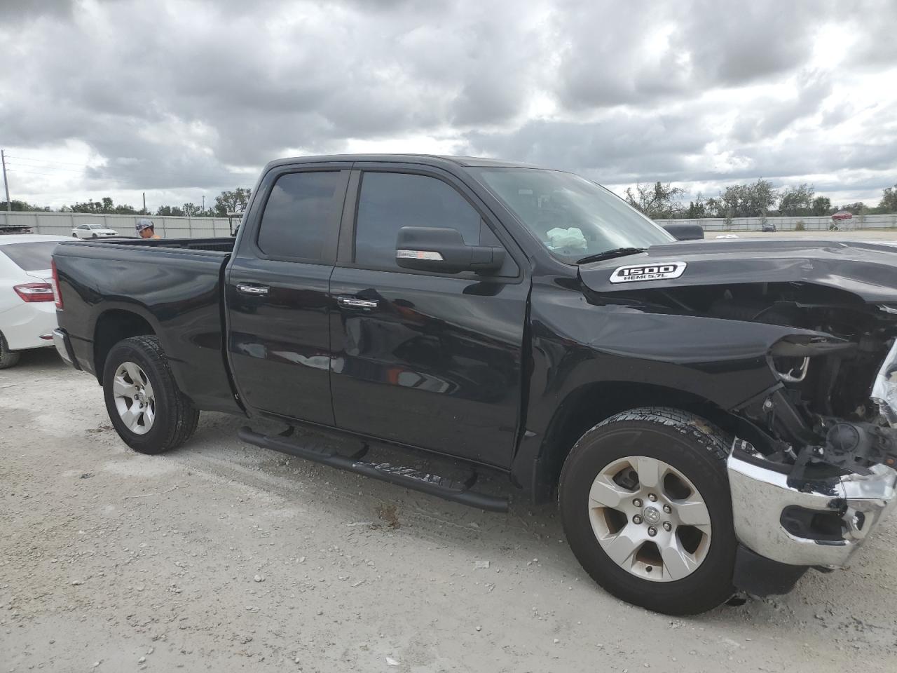 RAM 1500 2019 1c6rrebt9kn757400