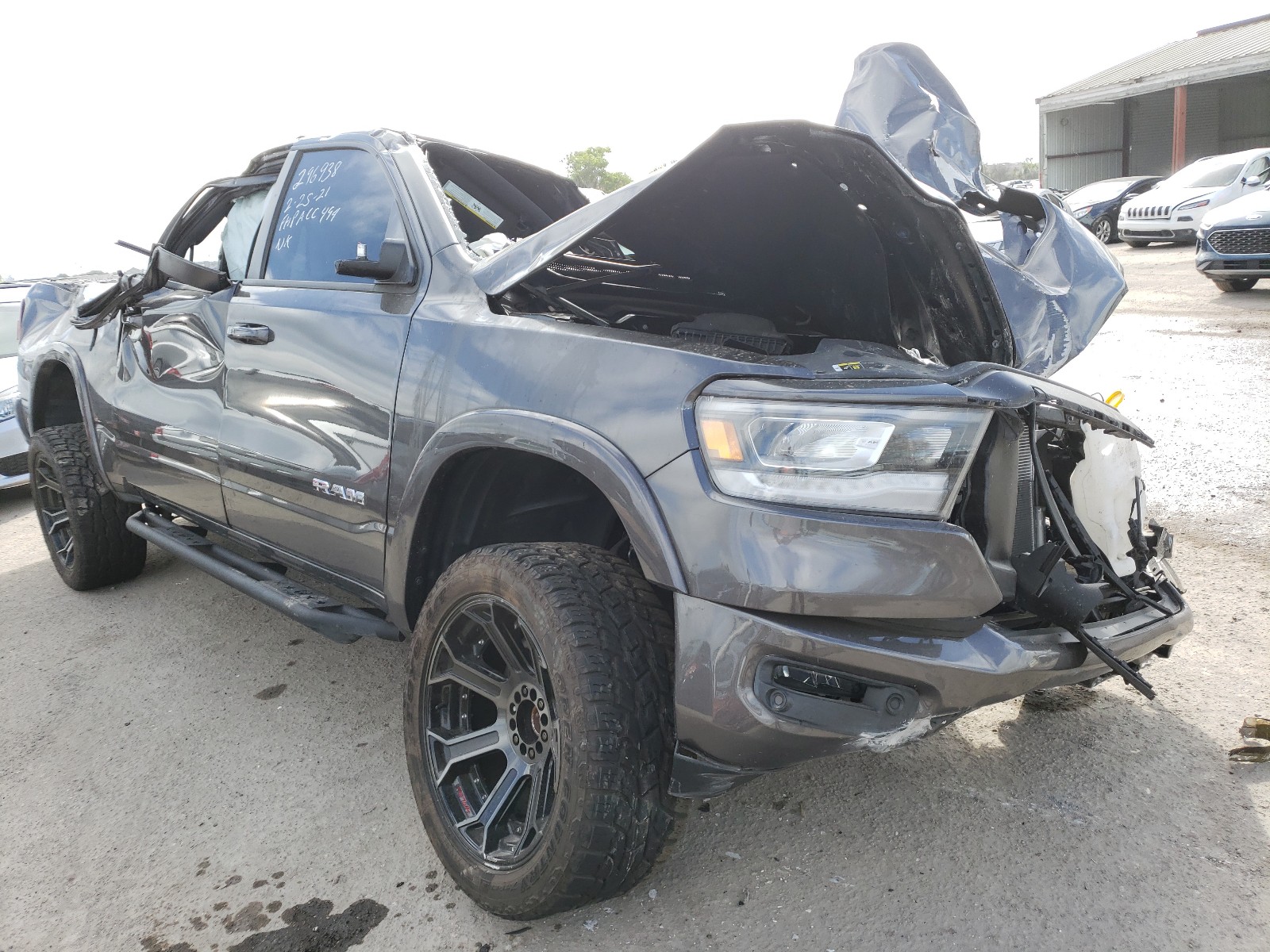 RAM 1500 LARAM 2019 1c6rrejt8kn685347