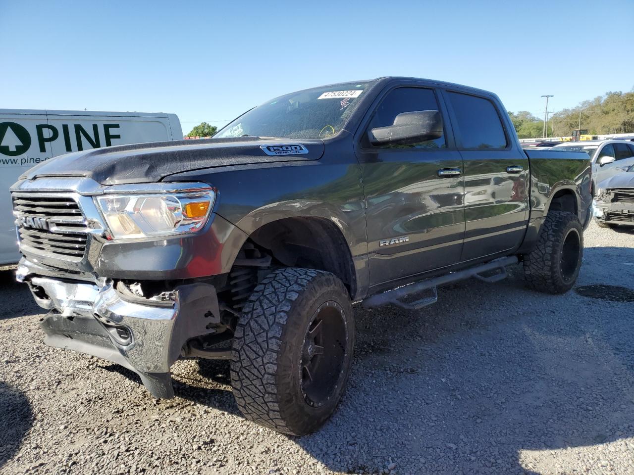 RAM 1500 2020 1c6srfft8ln163707