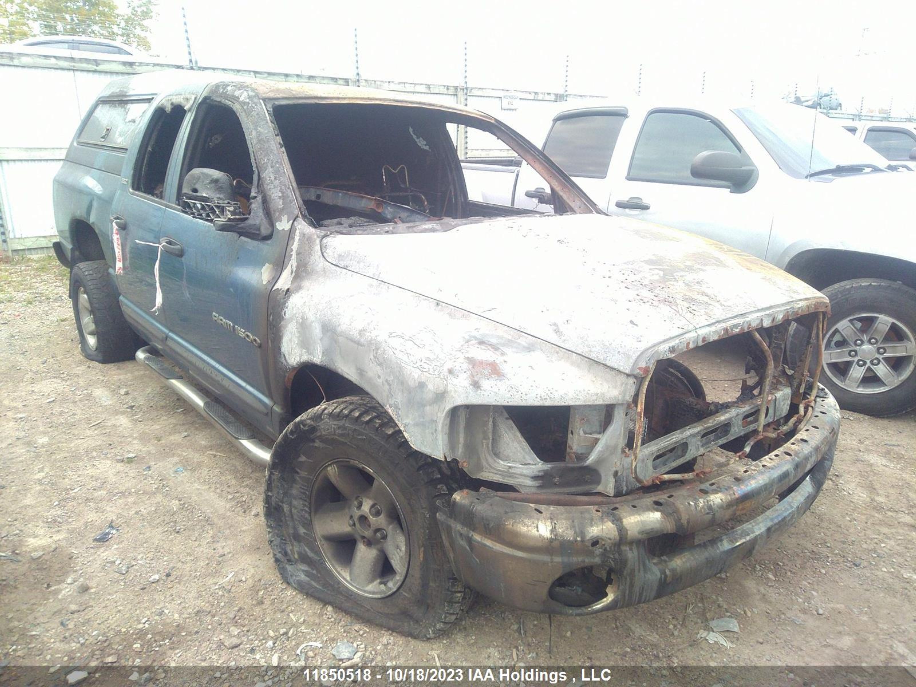 DODGE RAM 2002 1d3hu18n72j198500