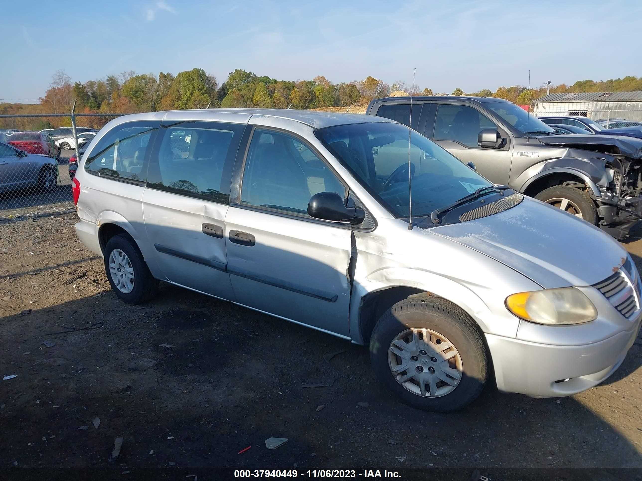 DODGE CARAVAN 2005 1d4gp24r05b248794