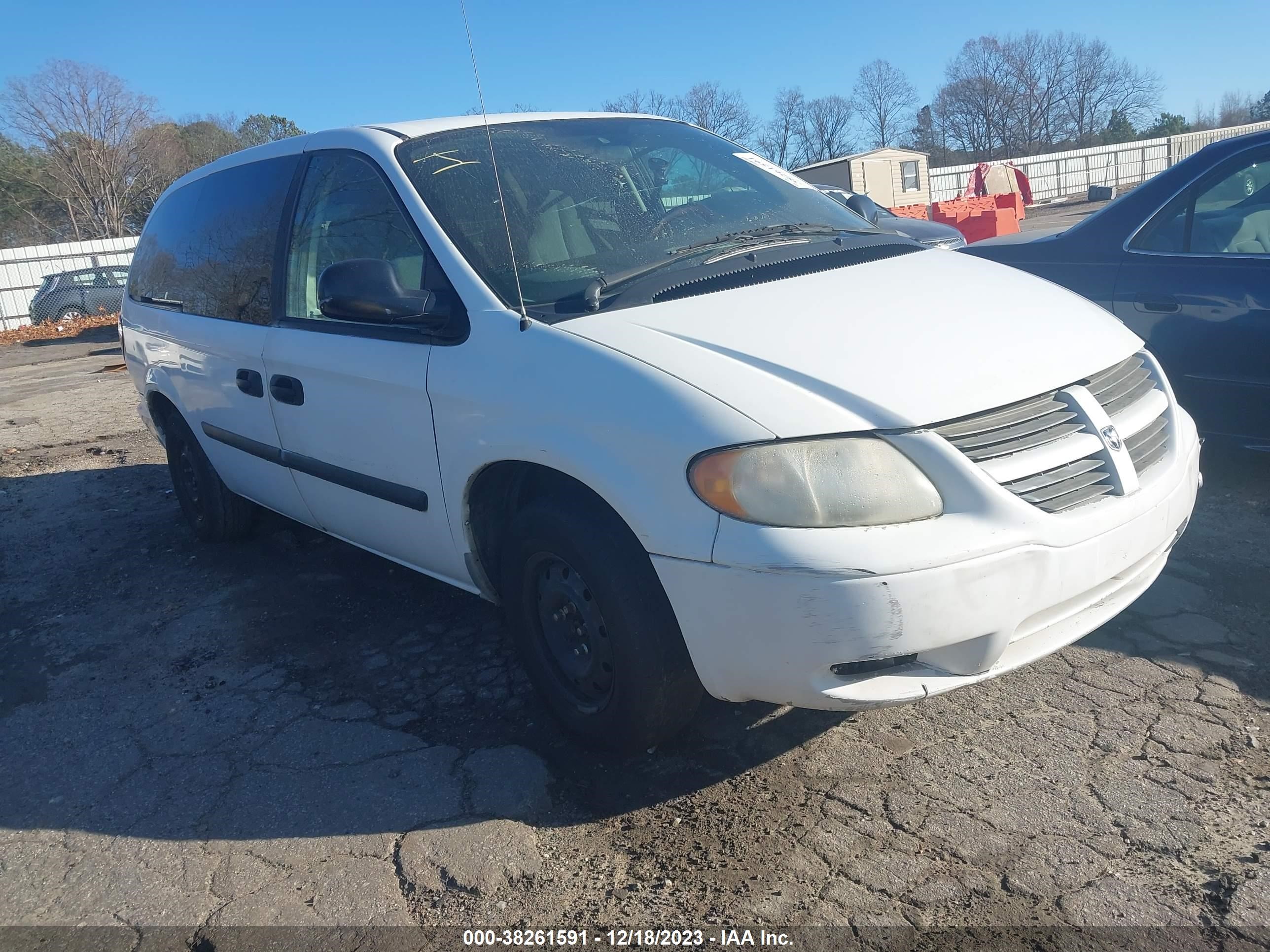 DODGE CARAVAN 2005 1d4gp24r05b332307