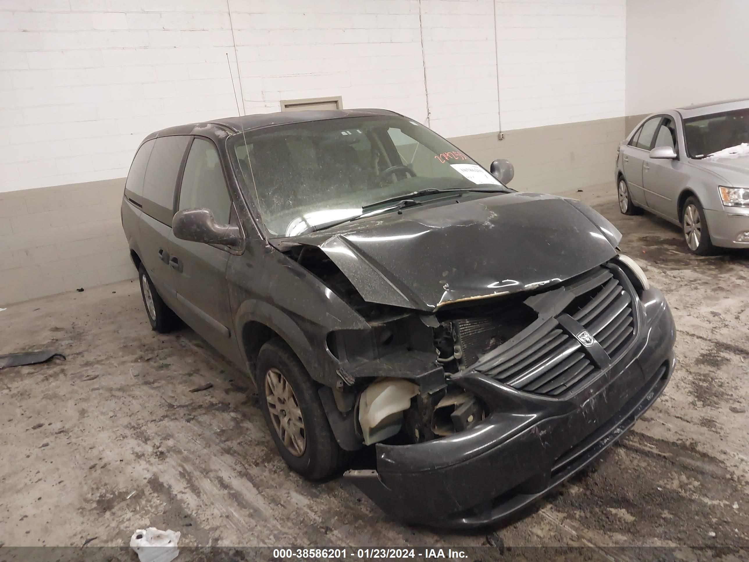 DODGE CARAVAN 2005 1d4gp24r15b274255