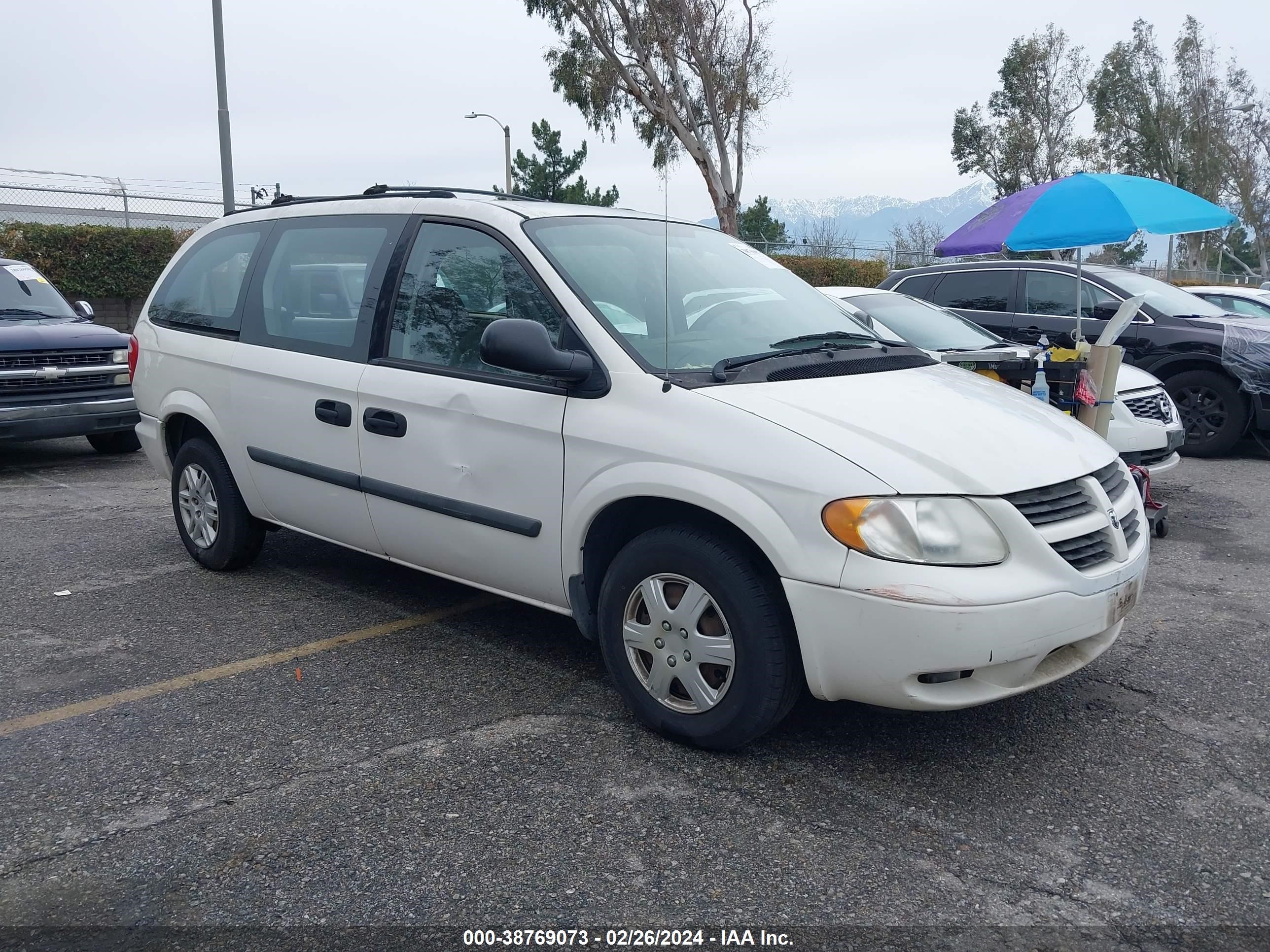 DODGE CARAVAN 2005 1d4gp24r25b279111