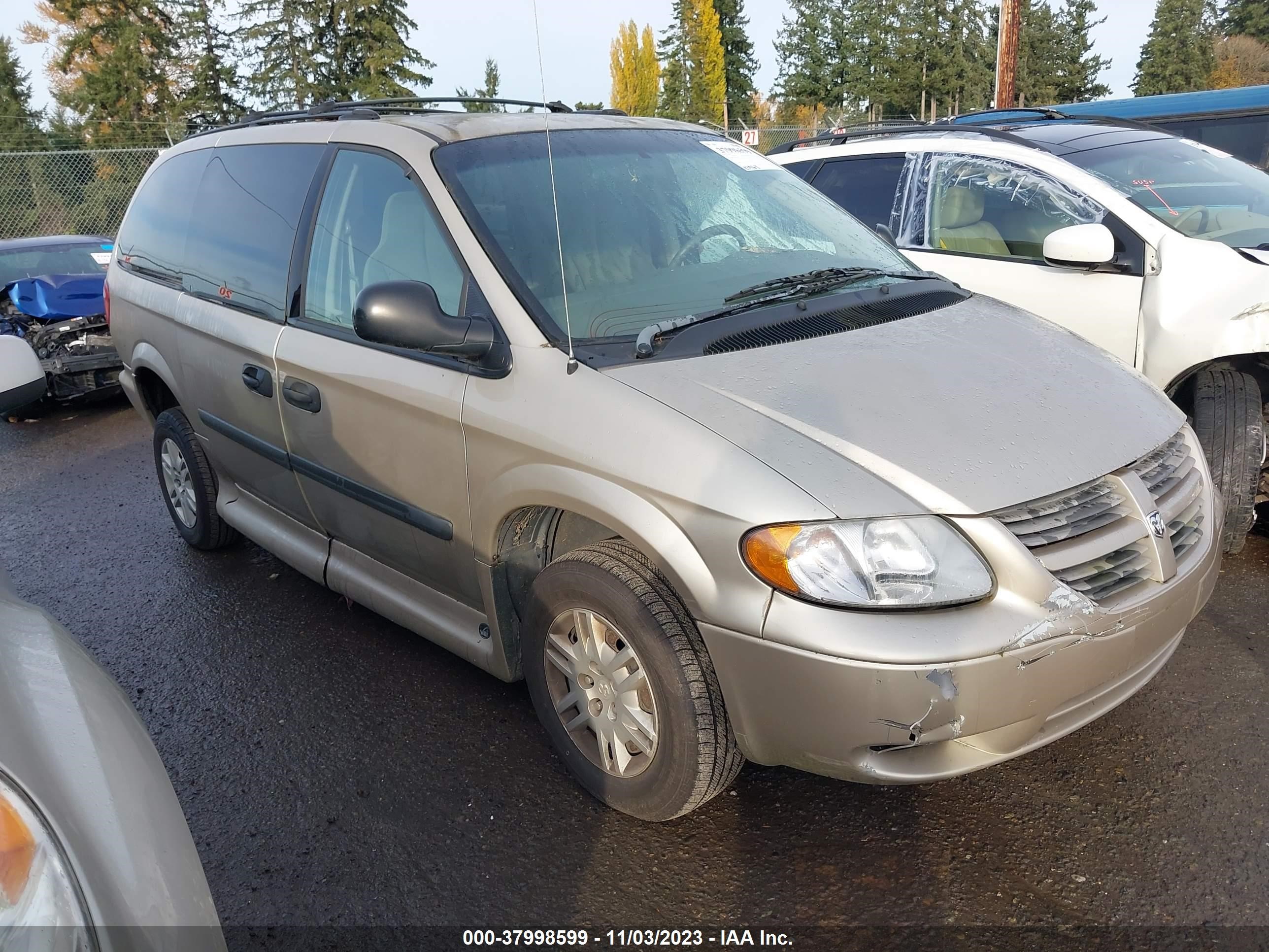 DODGE CARAVAN 2005 1d4gp24r35b143893