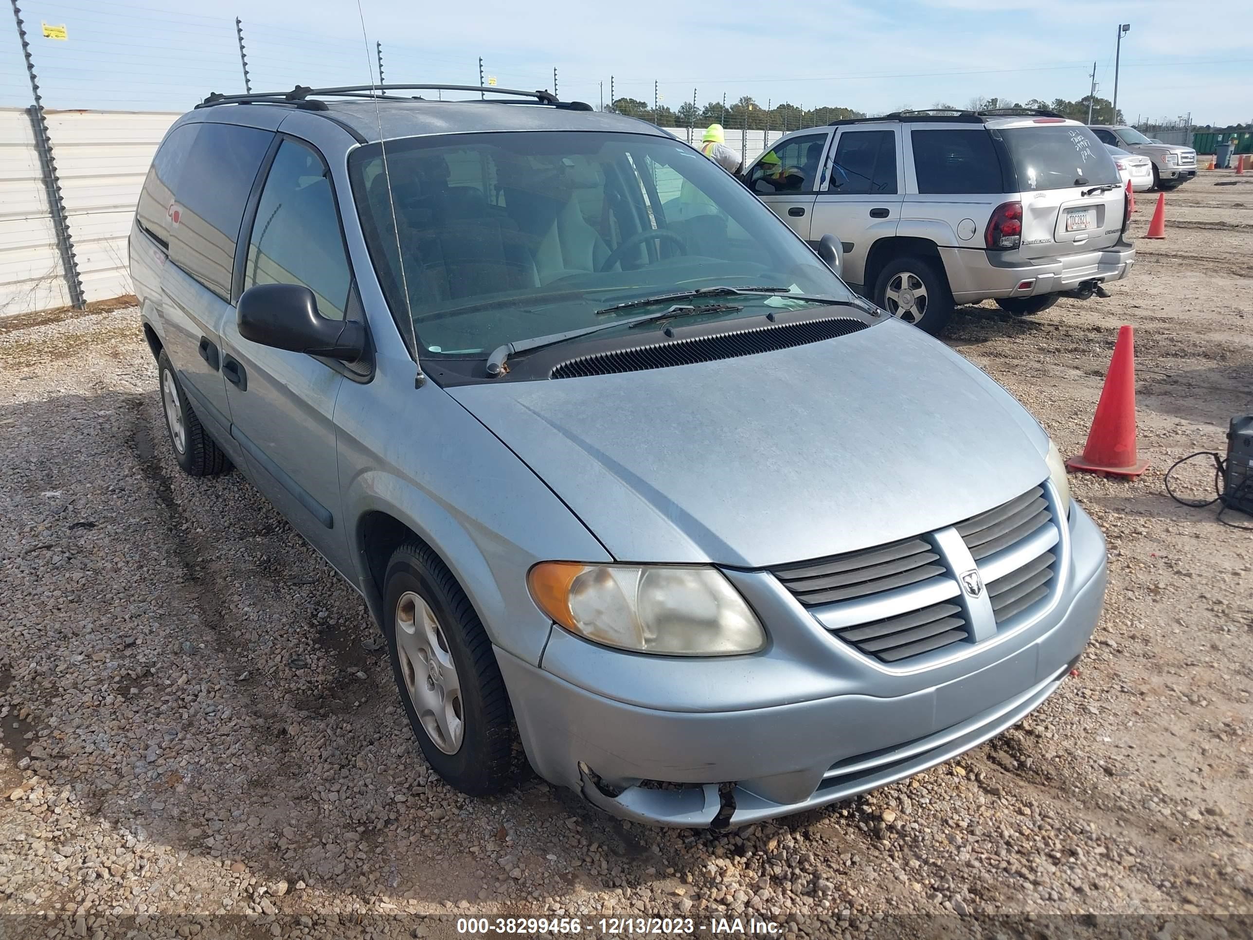 DODGE CARAVAN 2005 1d4gp24rf5b126704