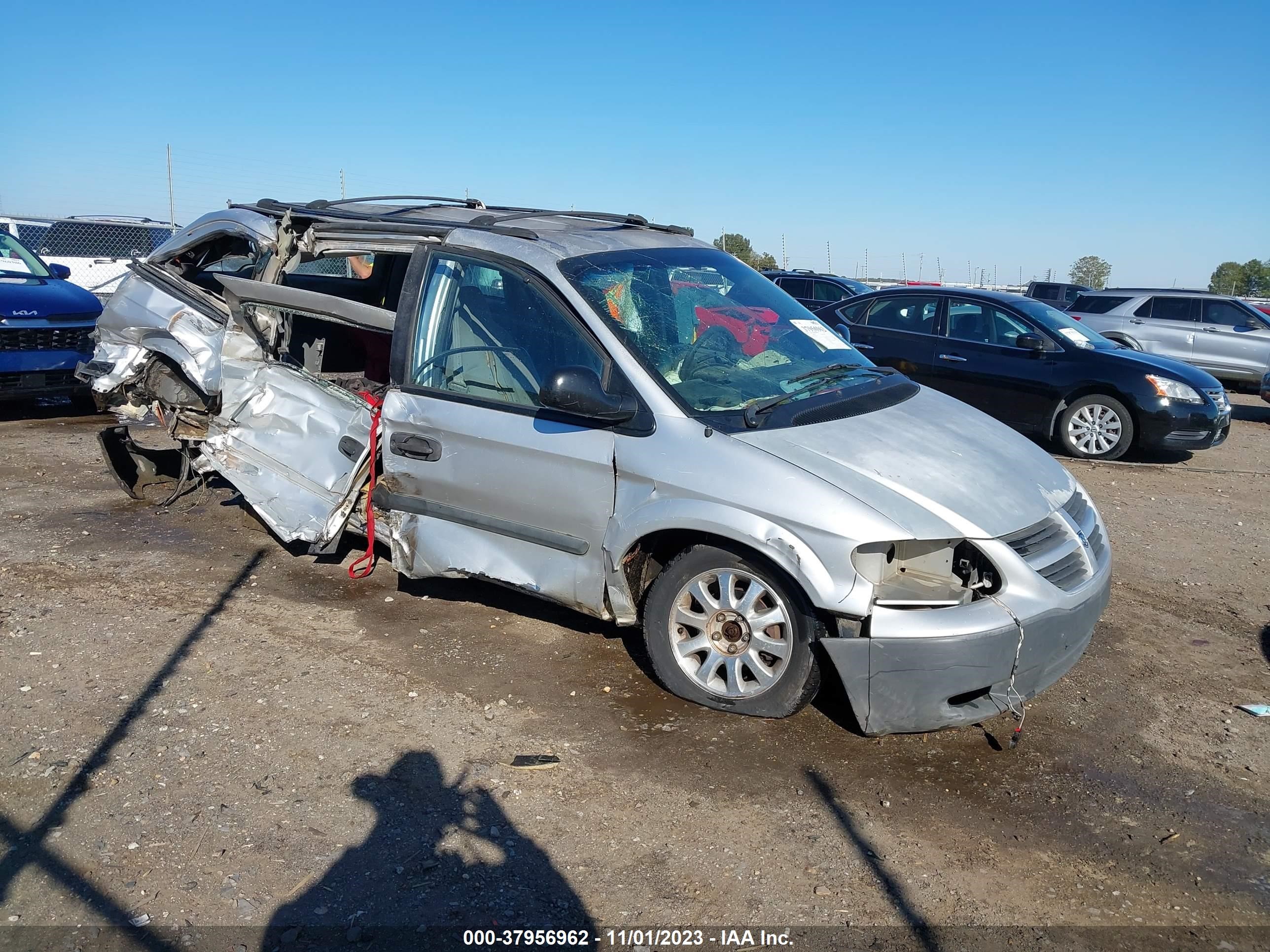 DODGE CARAVAN 2005 1d4gp25b35b159190