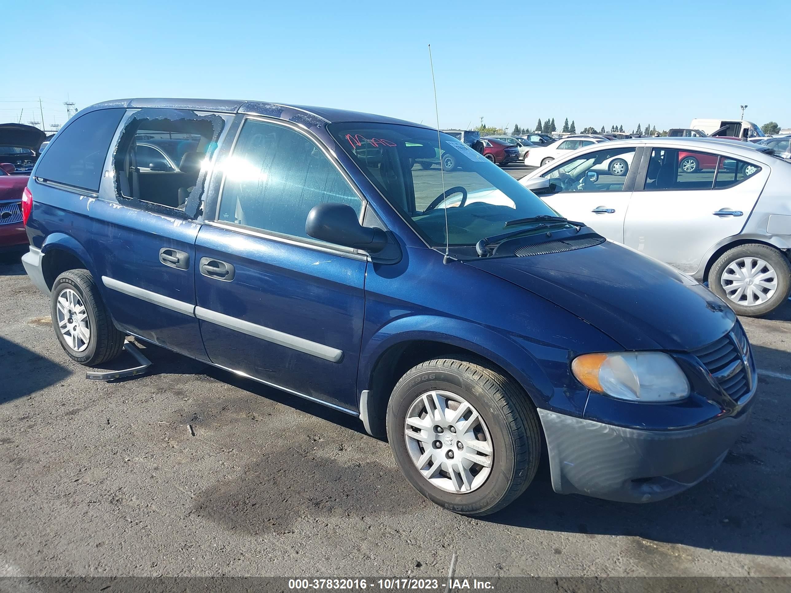 DODGE CARAVAN 2005 1d4gp25r05b386558