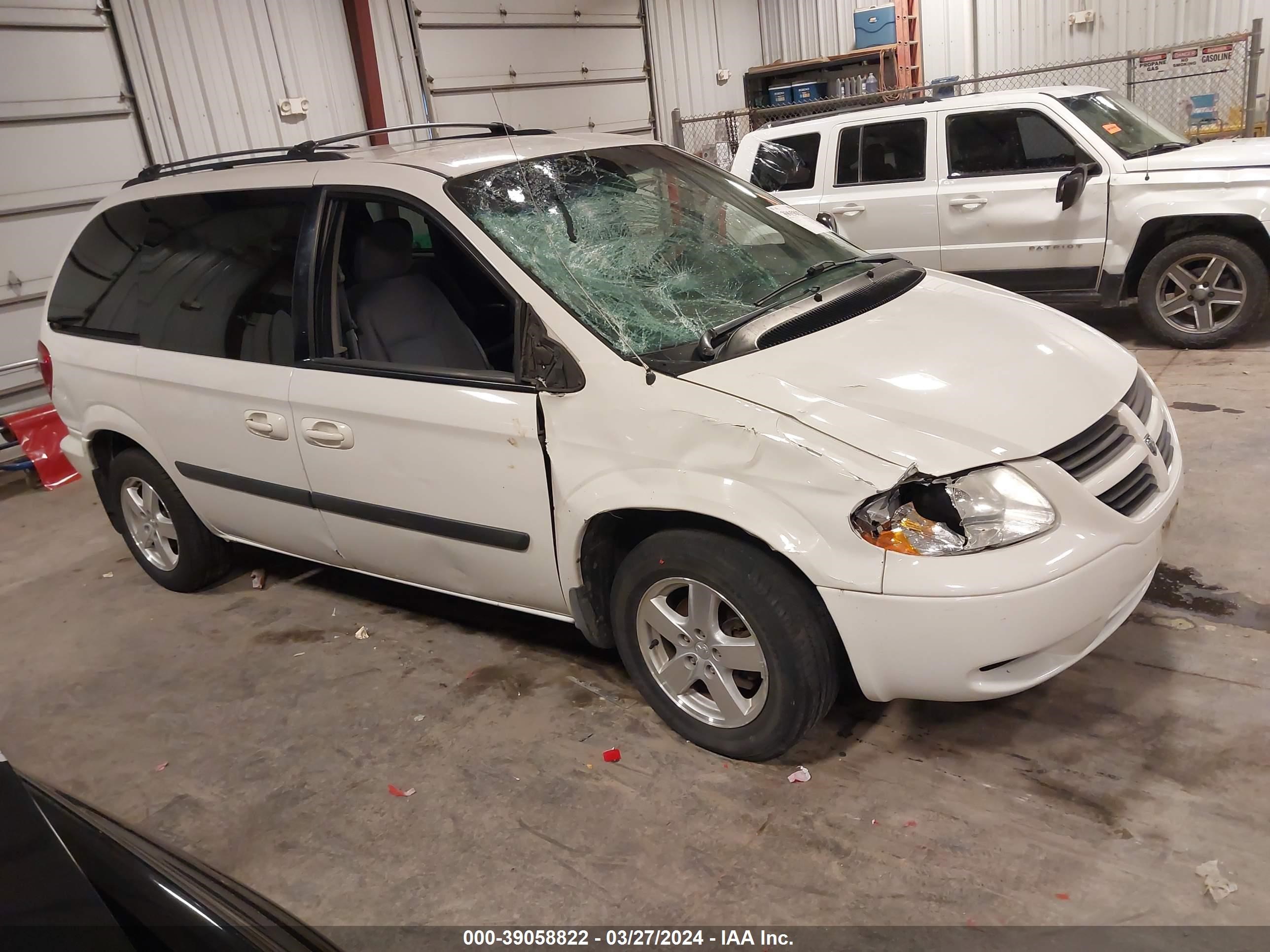 DODGE CARAVAN 2006 1d4gp45r26b582787