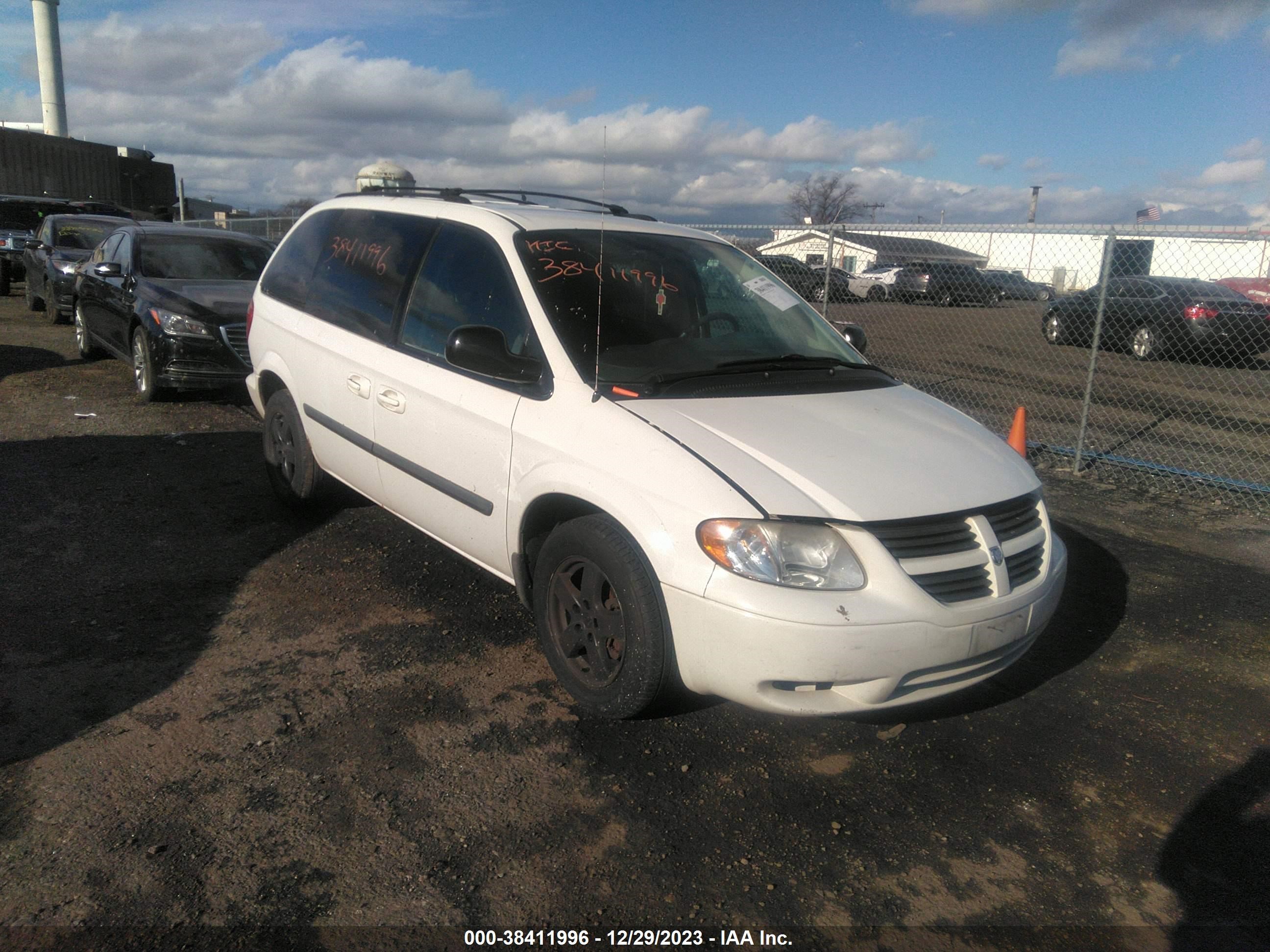 DODGE CARAVAN 2007 1d4gp45r47b199614