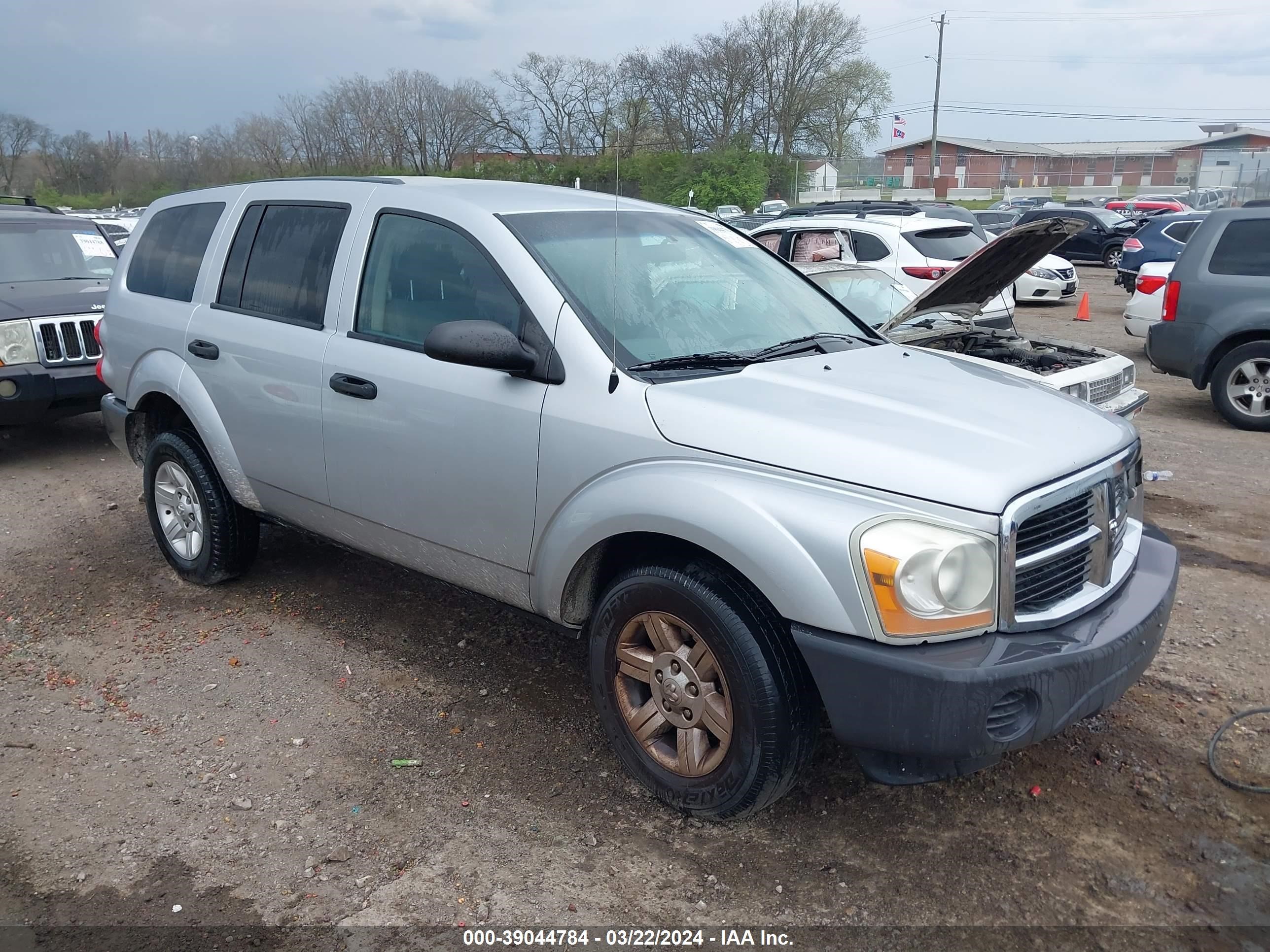 DODGE DURANGO 2004 1d4hb38n24f124050