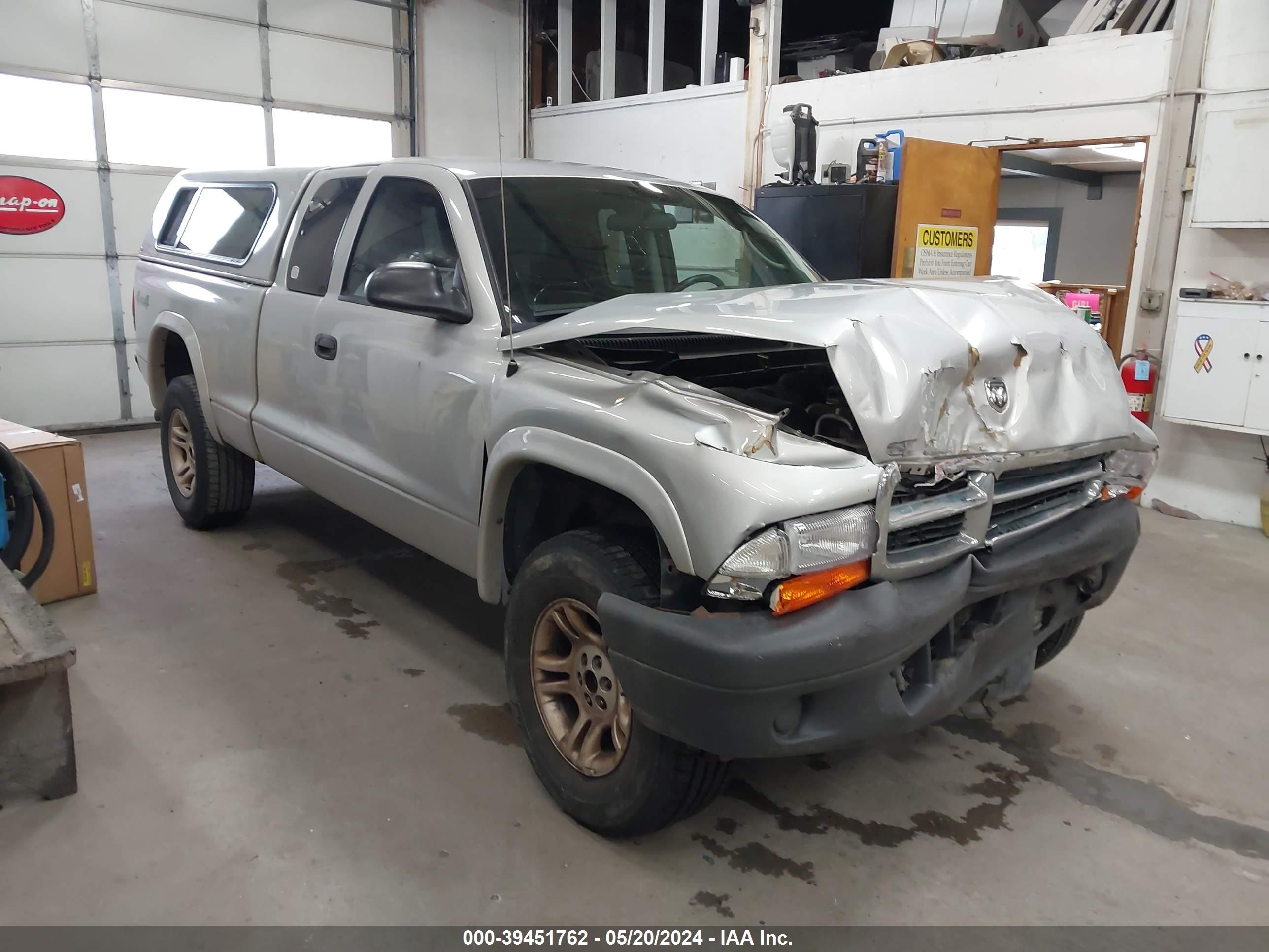 DODGE DAKOTA 2004 1d7hg12kx4s556979