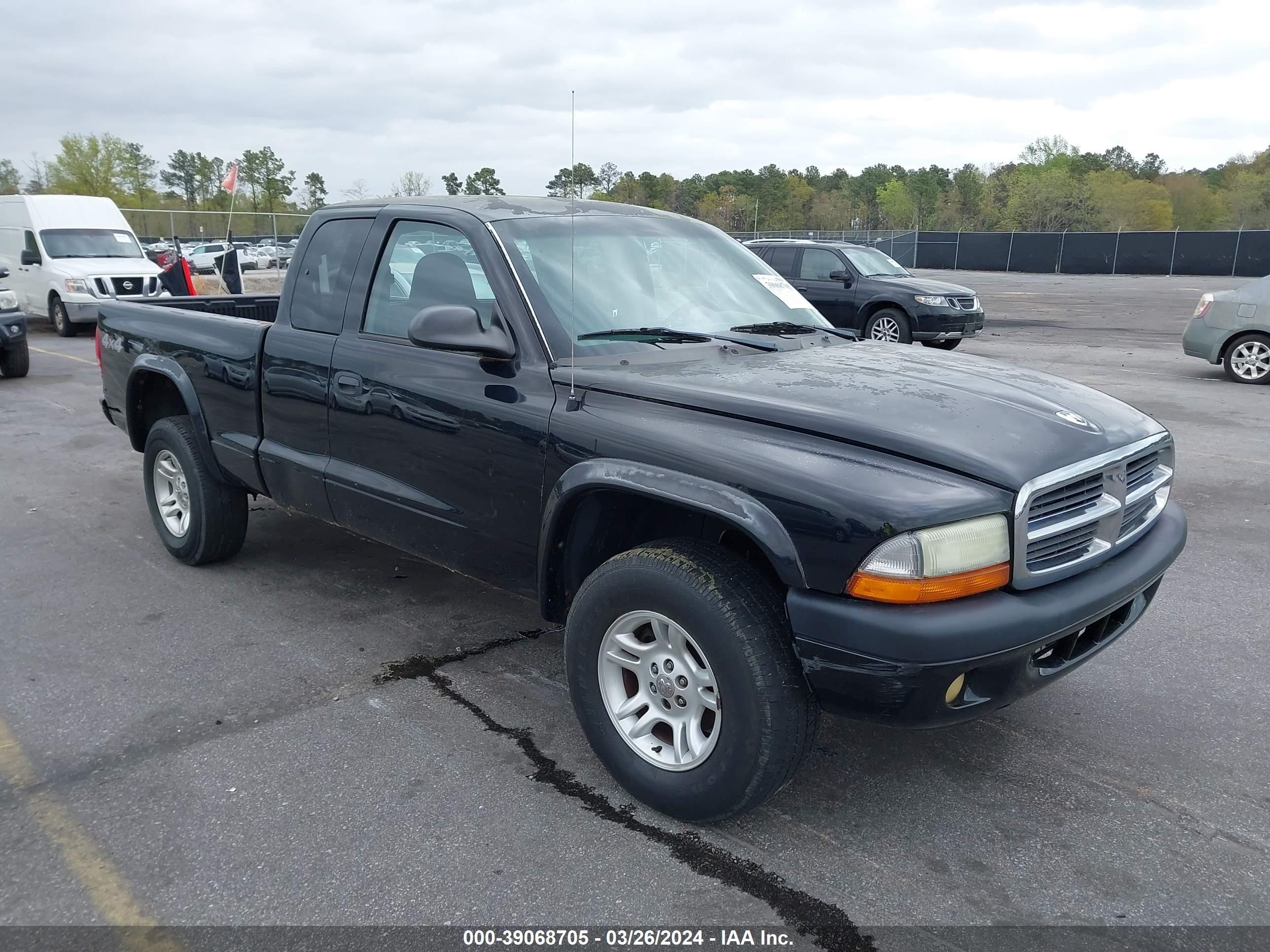 DODGE DAKOTA 2004 1d7hg32n64s525119