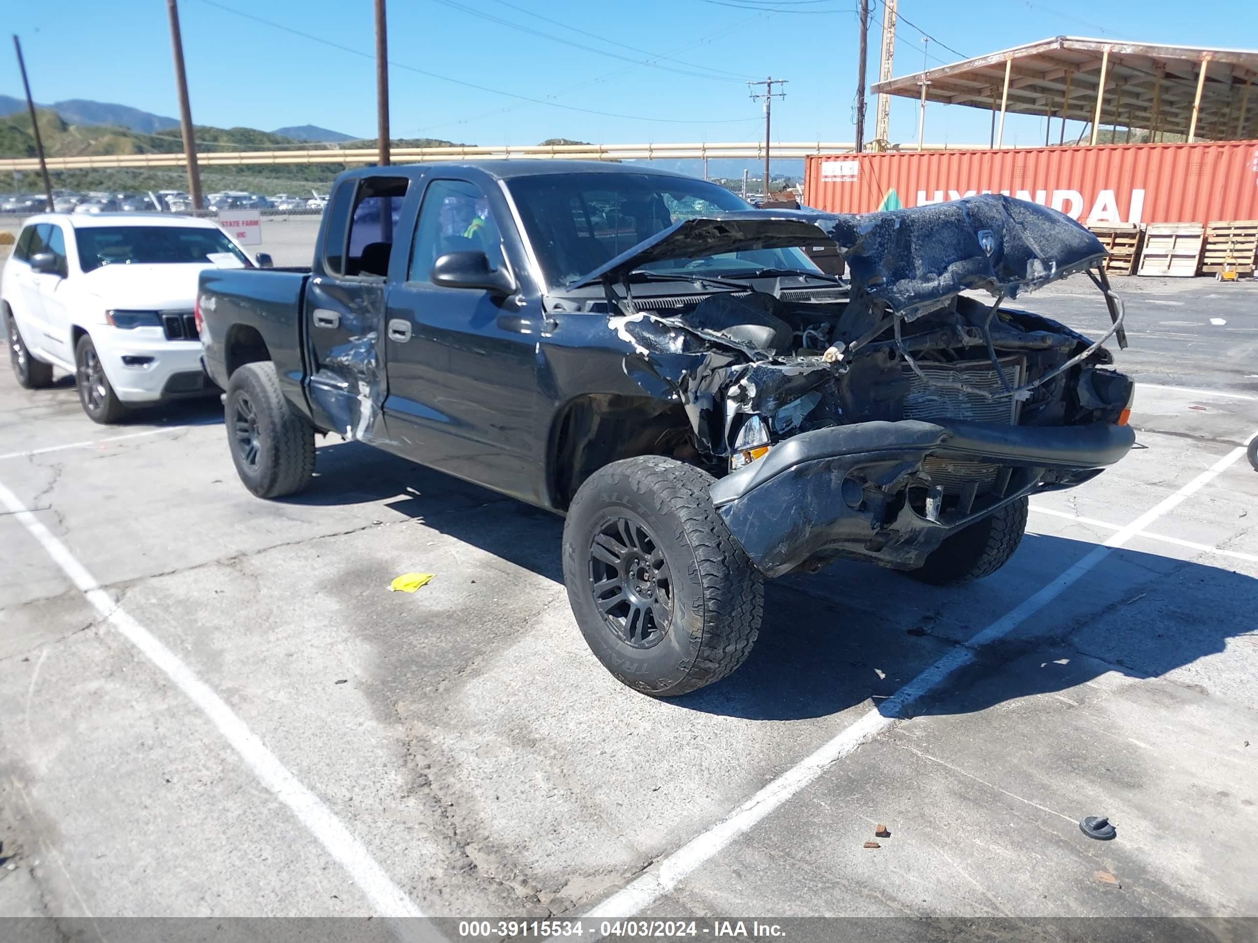 DODGE DAKOTA 2004 1d7hg38k64s732347