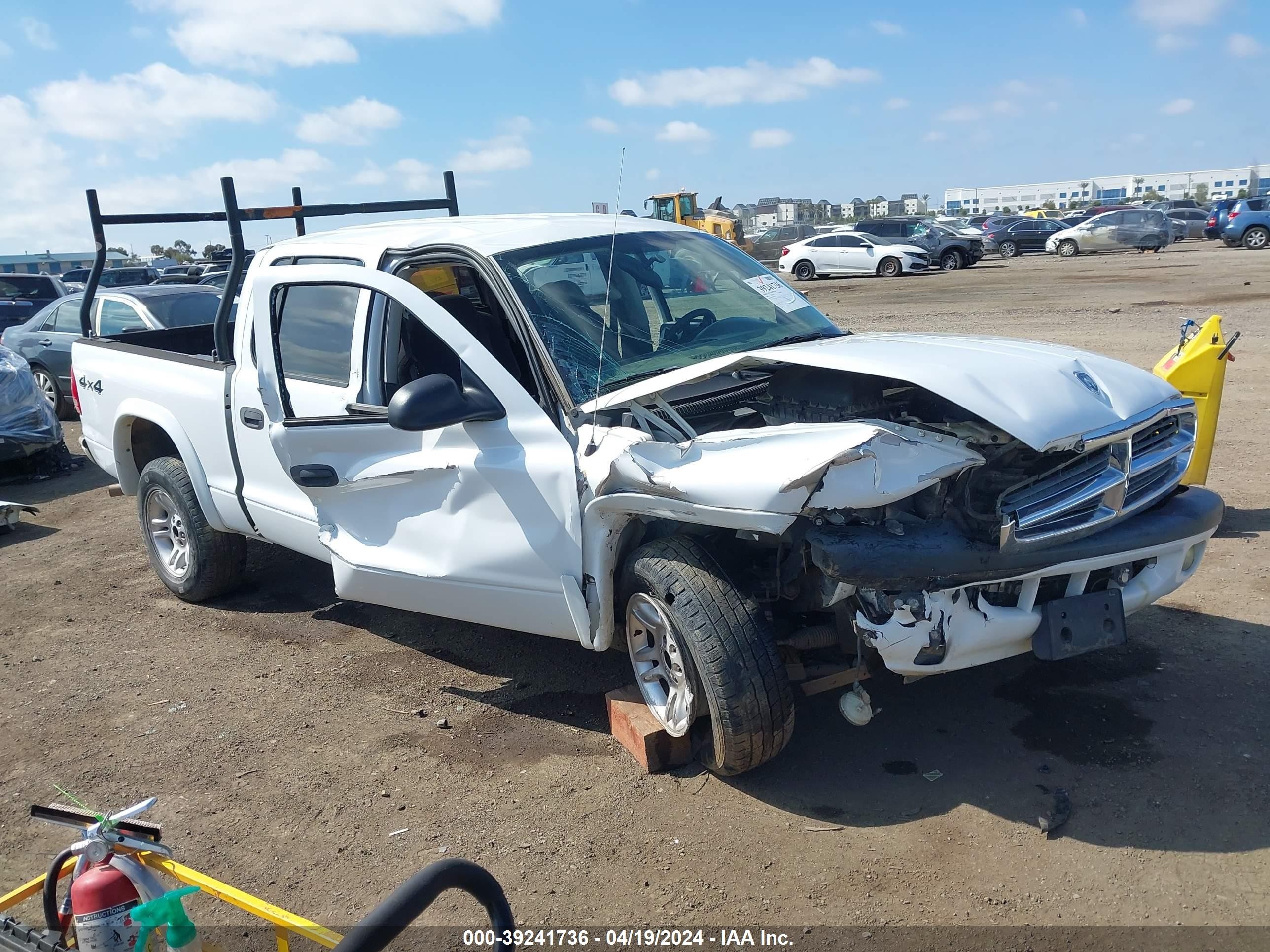 DODGE DAKOTA 2004 1d7hg38n34s525201