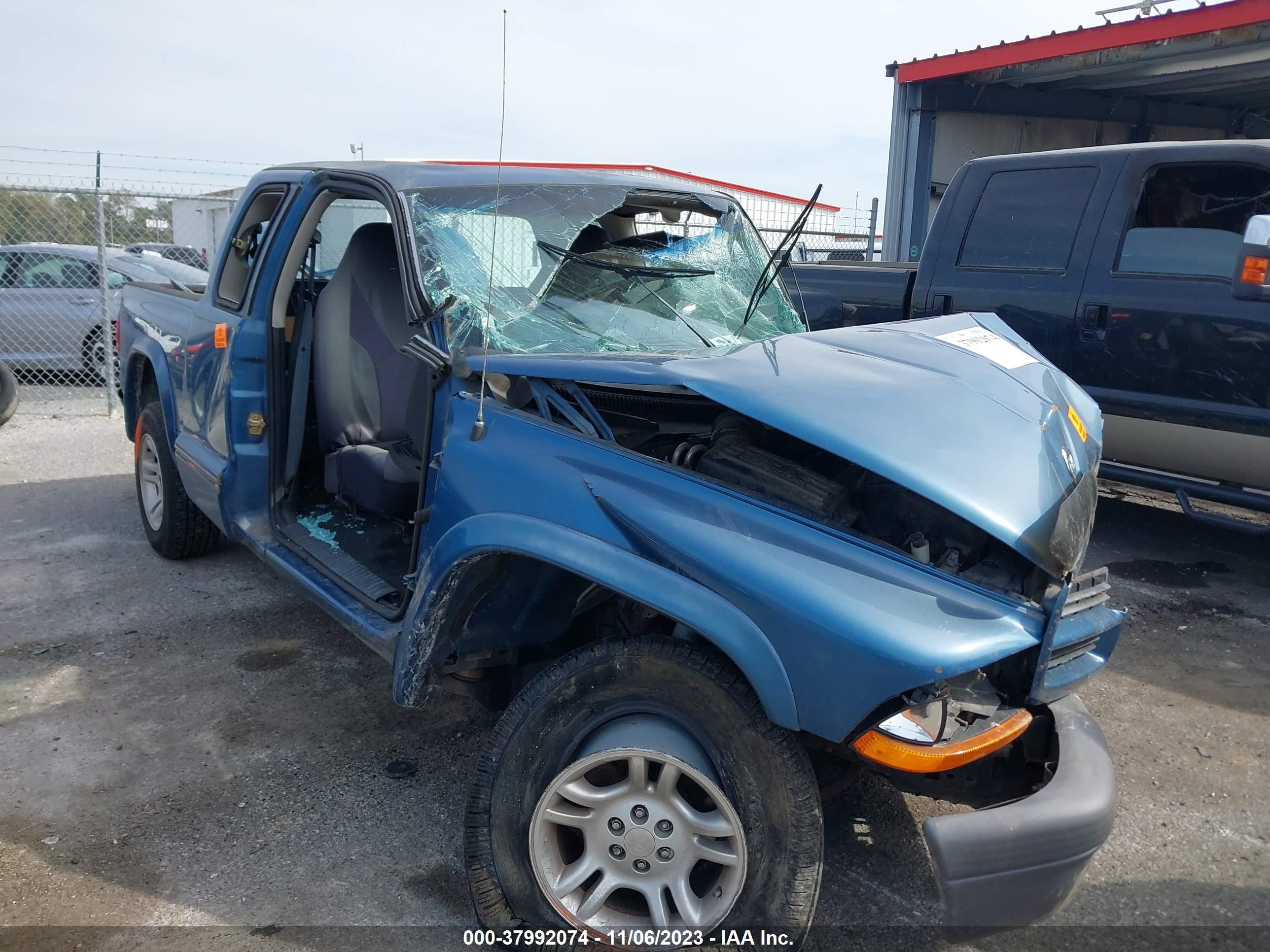 DODGE DAKOTA 2003 1d7hl12x23s216120