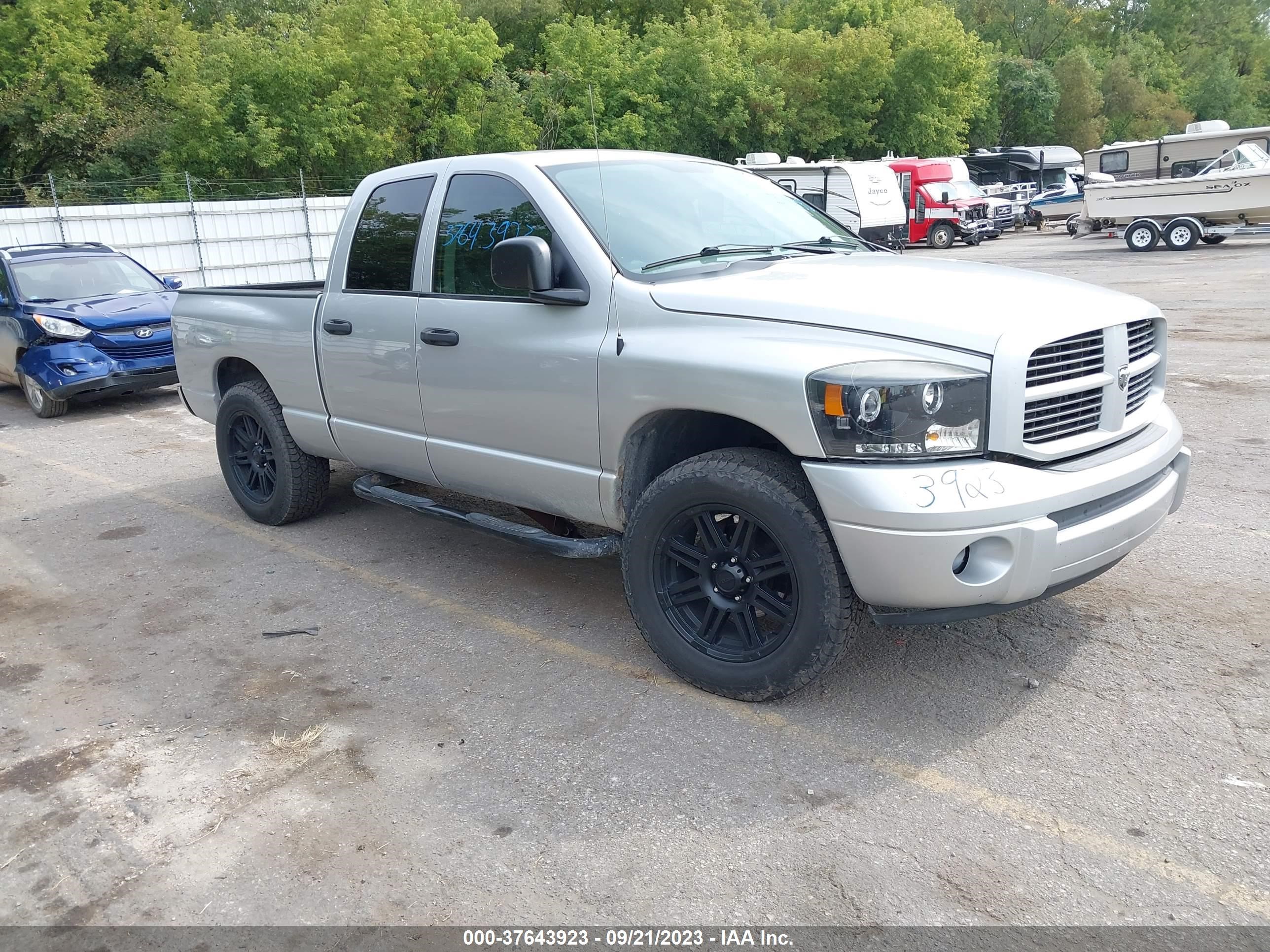 DODGE RAM 2006 1d7hu18216s553469