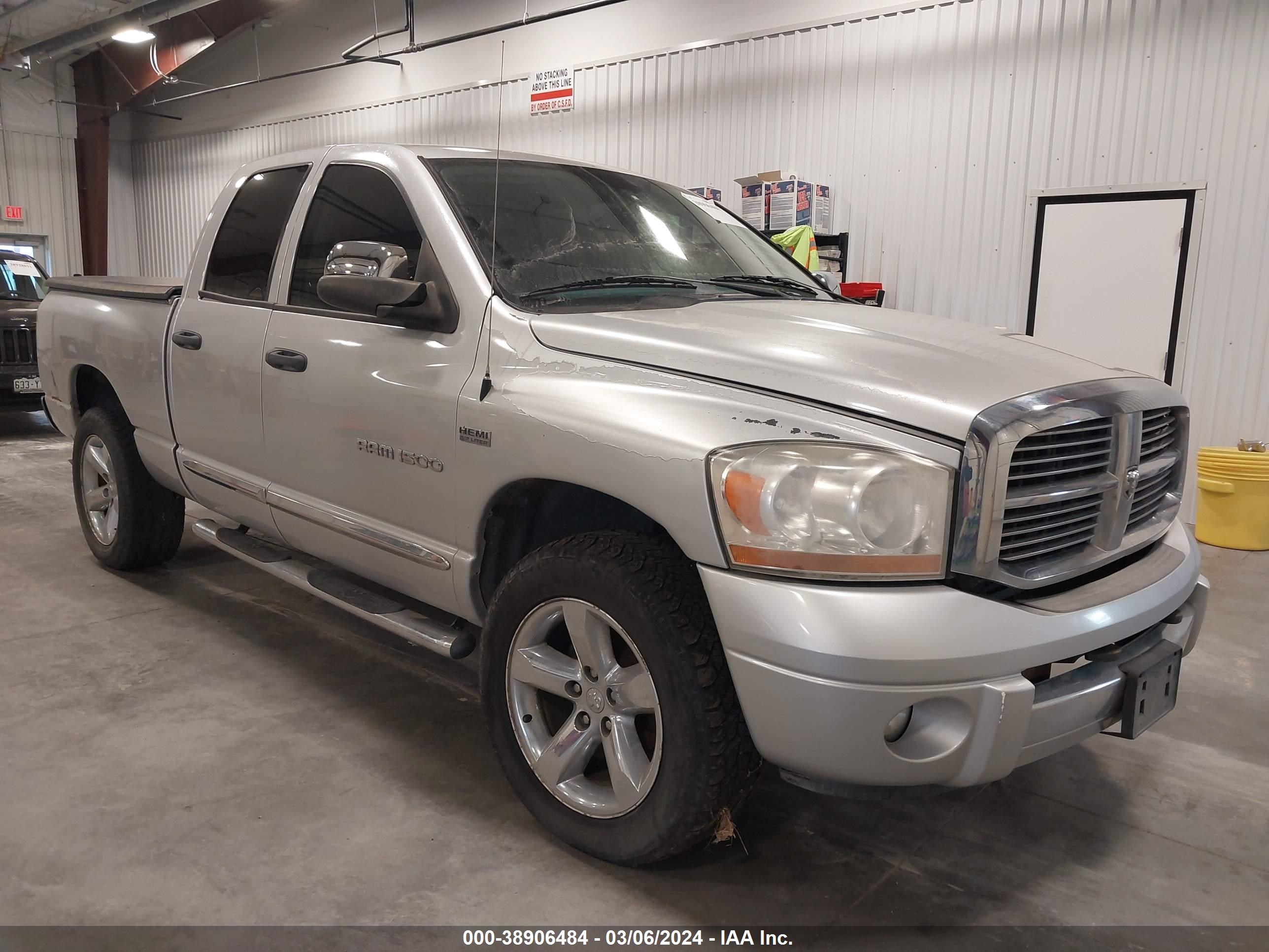 DODGE RAM 2006 1d7hu18216s559868