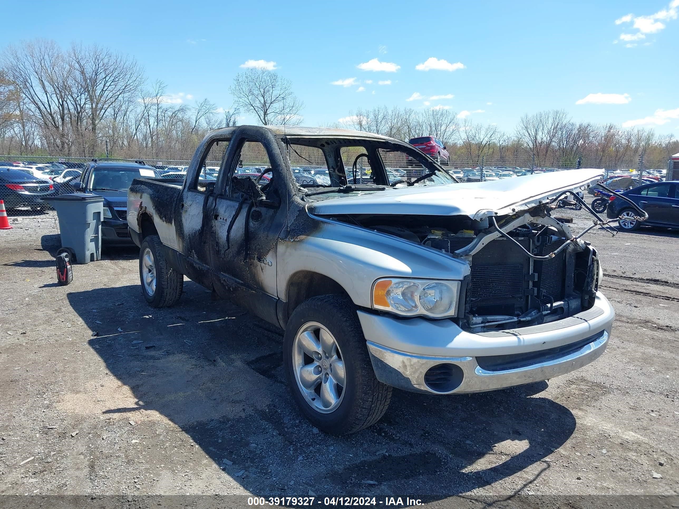 DODGE RAM 2005 1d7hu18d35j619042