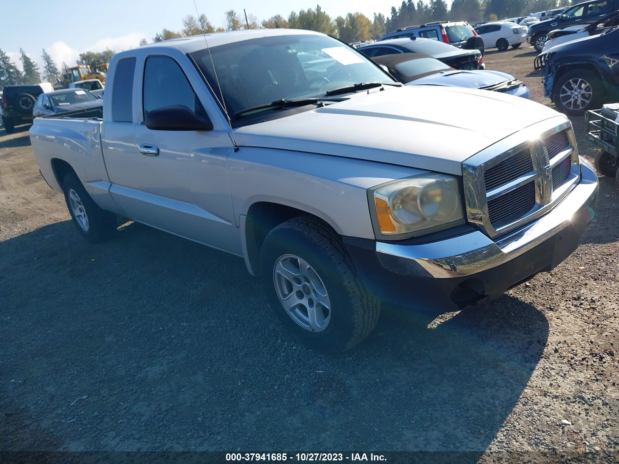 DODGE DAKOTA 2005 1d7hw42n45s110178