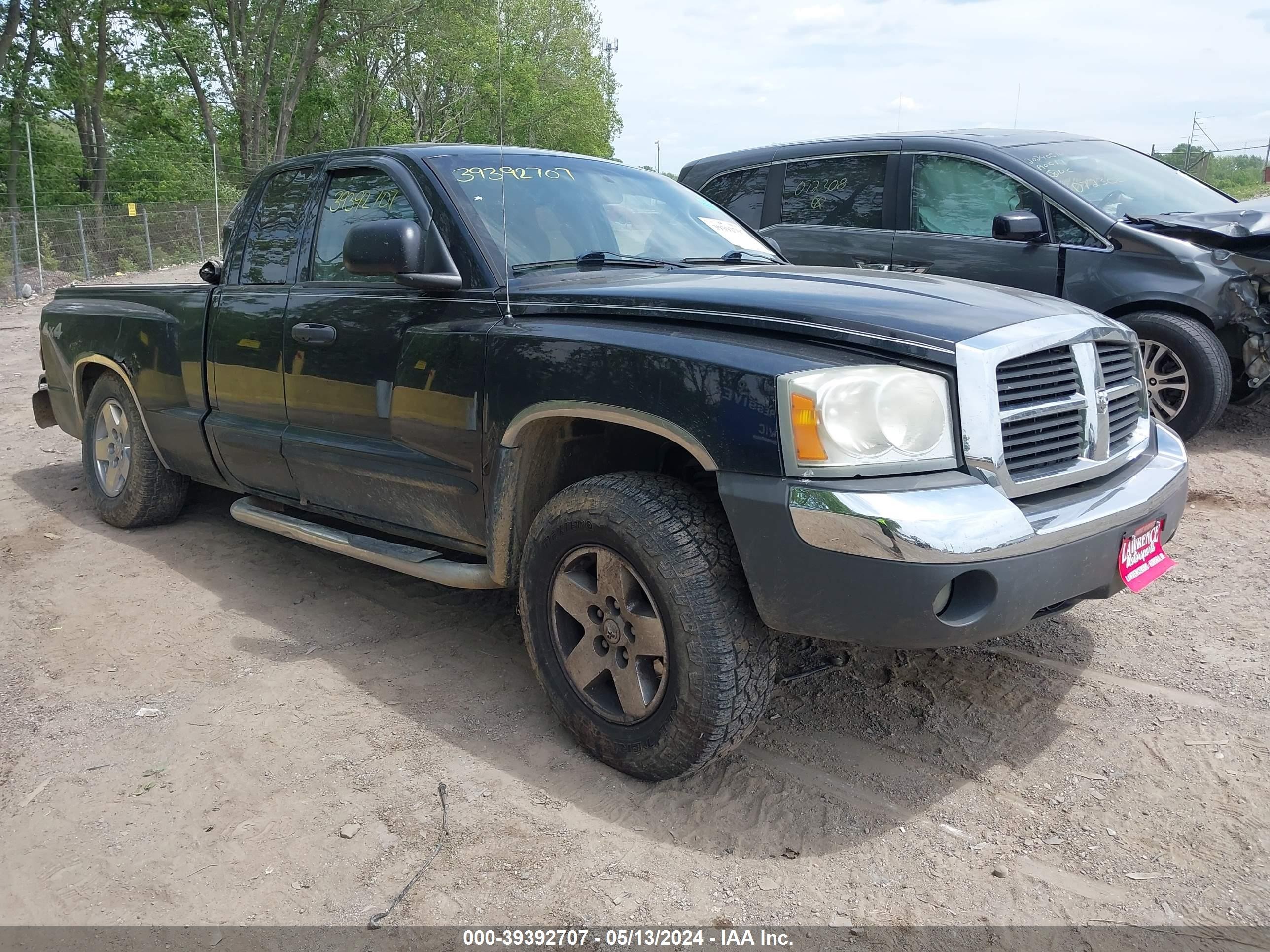 DODGE DAKOTA 2005 1d7hw42n85s135021