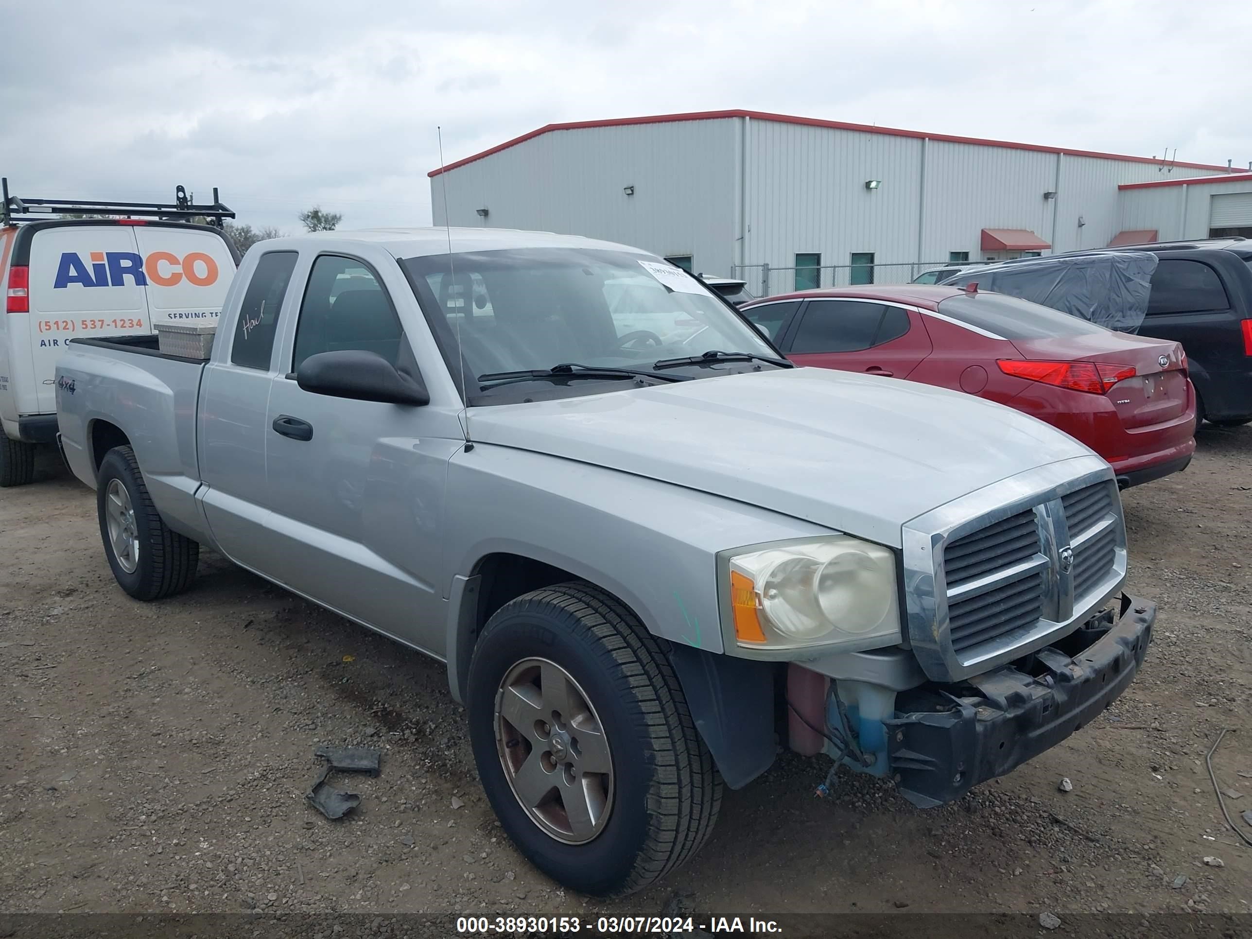 DODGE DAKOTA 2005 1d7hw42n85s332187