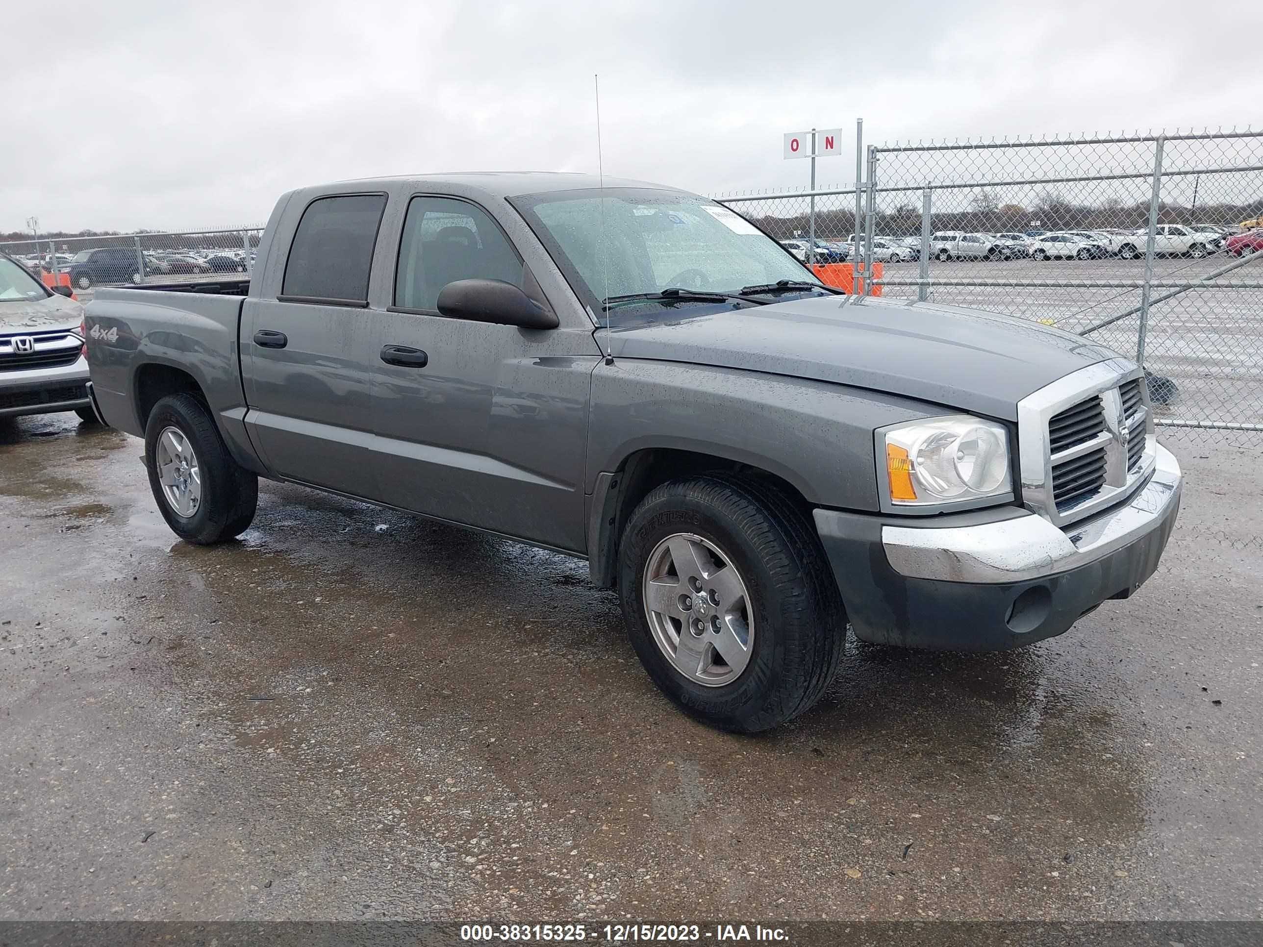 DODGE DAKOTA 2005 1d7hw48n05s305234