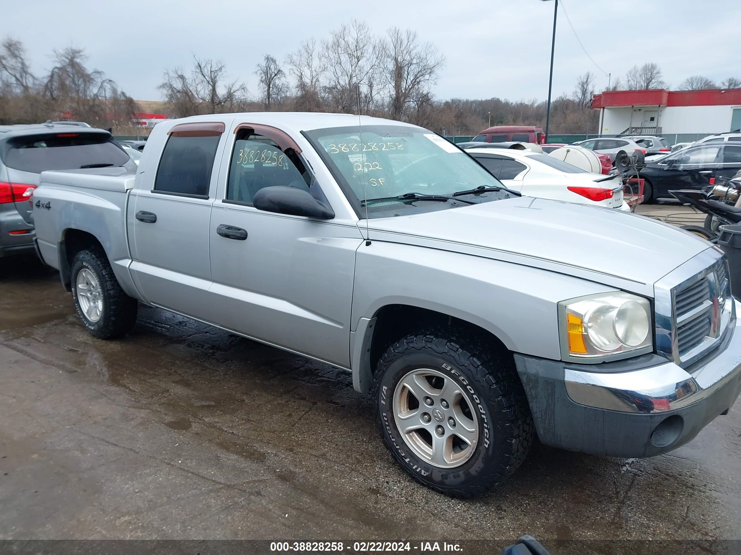 DODGE DAKOTA 2005 1d7hw48n15s277847