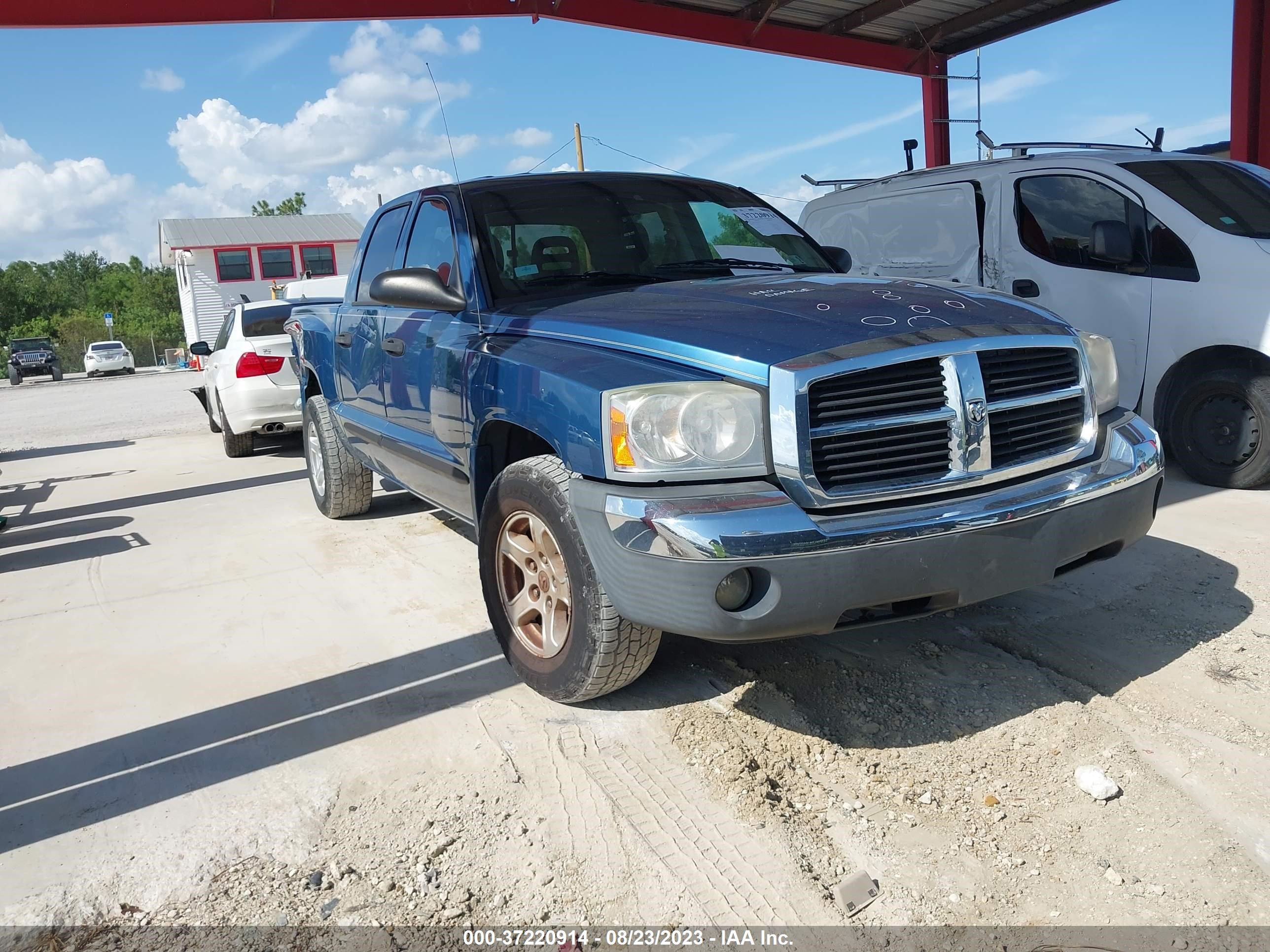 DODGE DAKOTA 2005 1d7hw48n65s177422