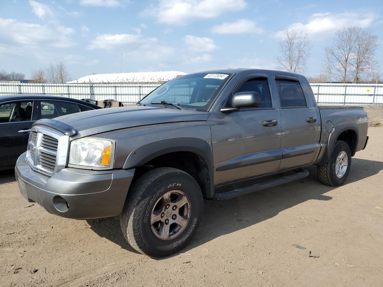 DODGE DAKOTA 2005 1d7hw48n65s365759