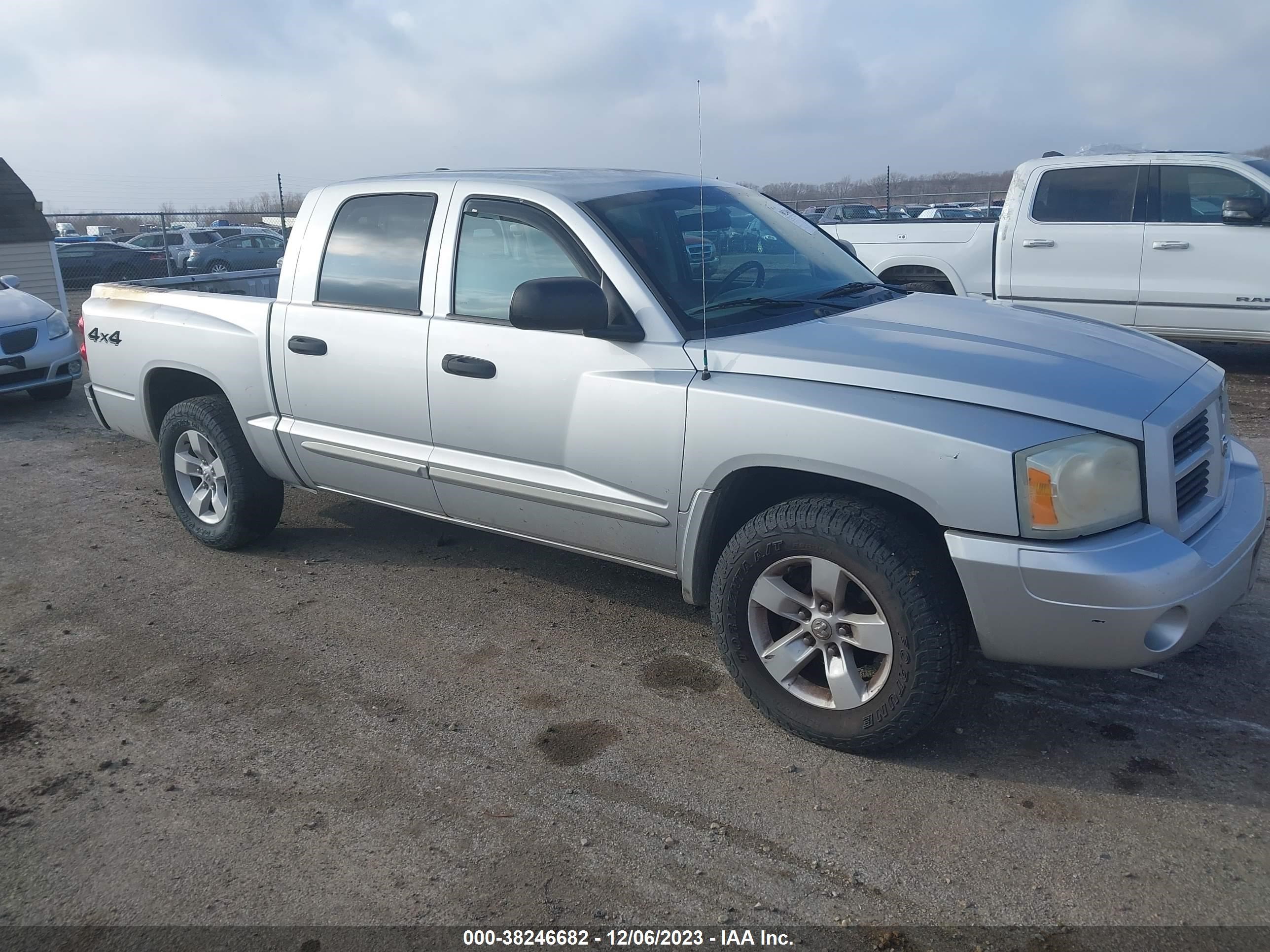 DODGE DAKOTA 2006 1d7hw48n86s645538