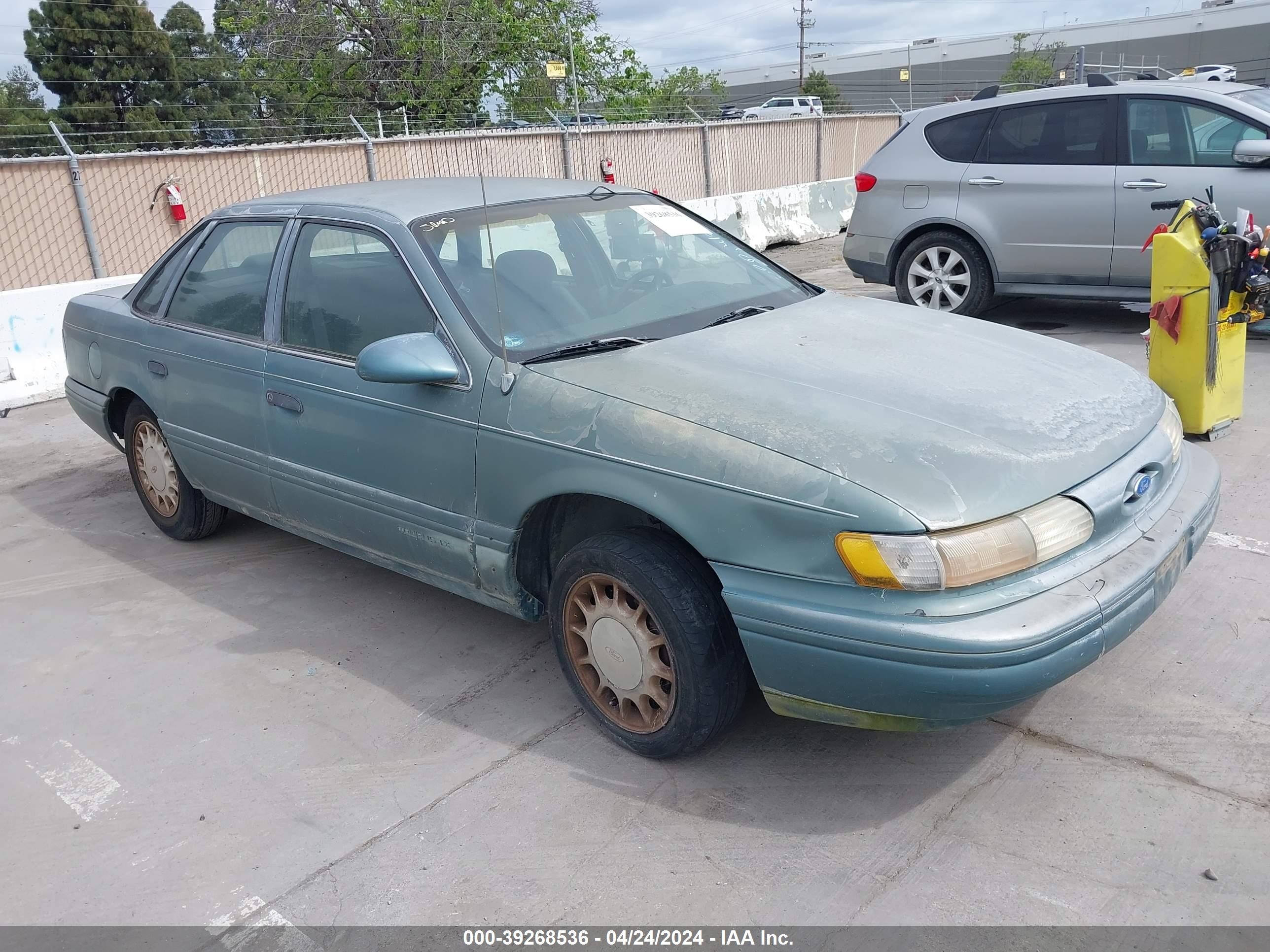 FORD TAURUS 1993 1facp53u9pg207059